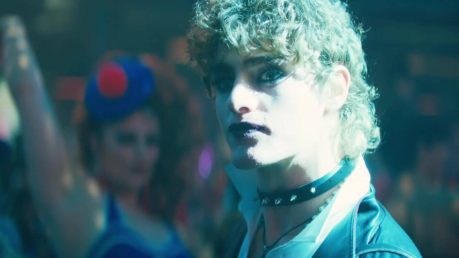 Queer As Folk, nightclub, dimly lit club, Full HD Desktop Wallpaper