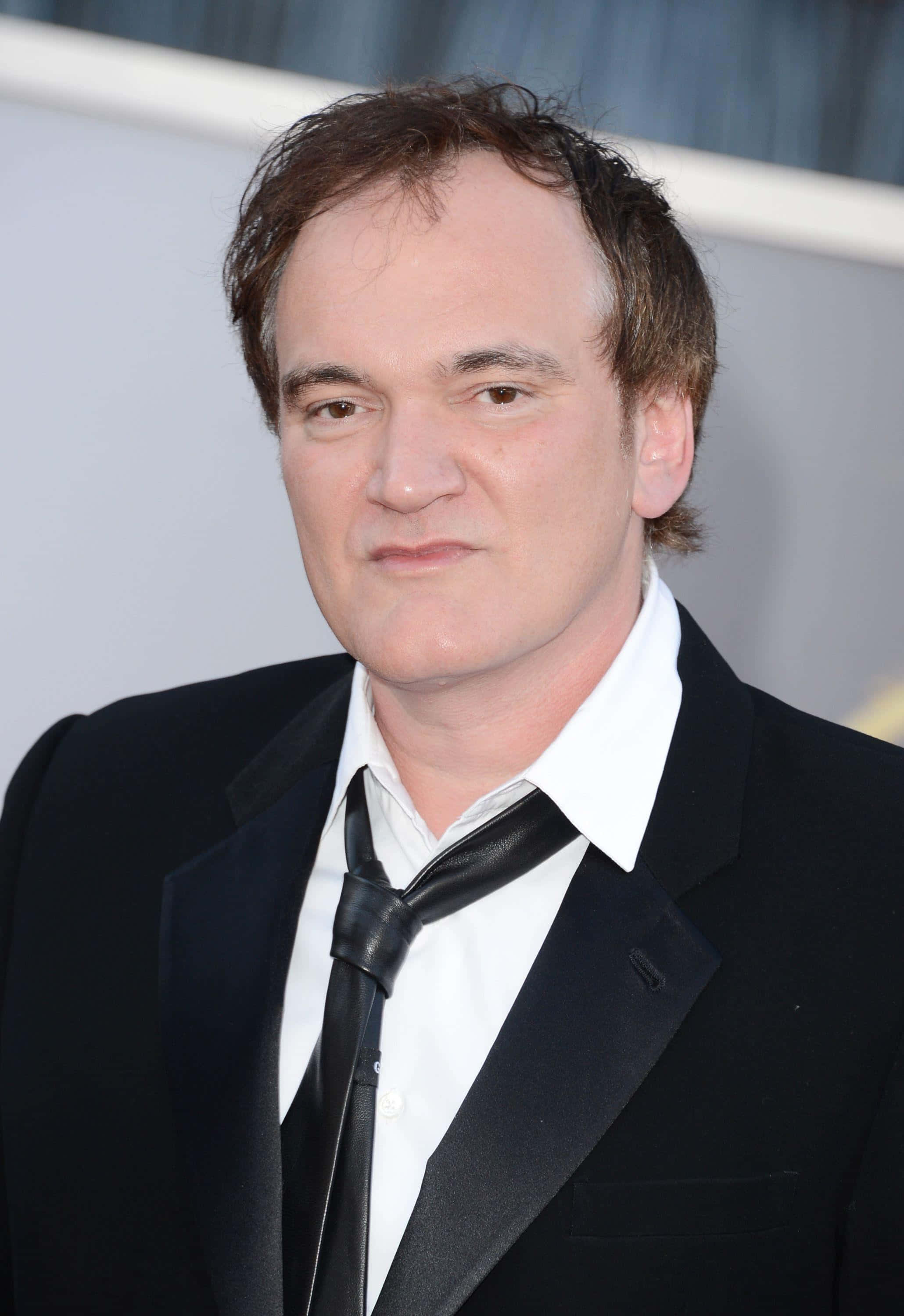 Quentin Tarantino, black suit, tie, 2K Phone Wallpaper