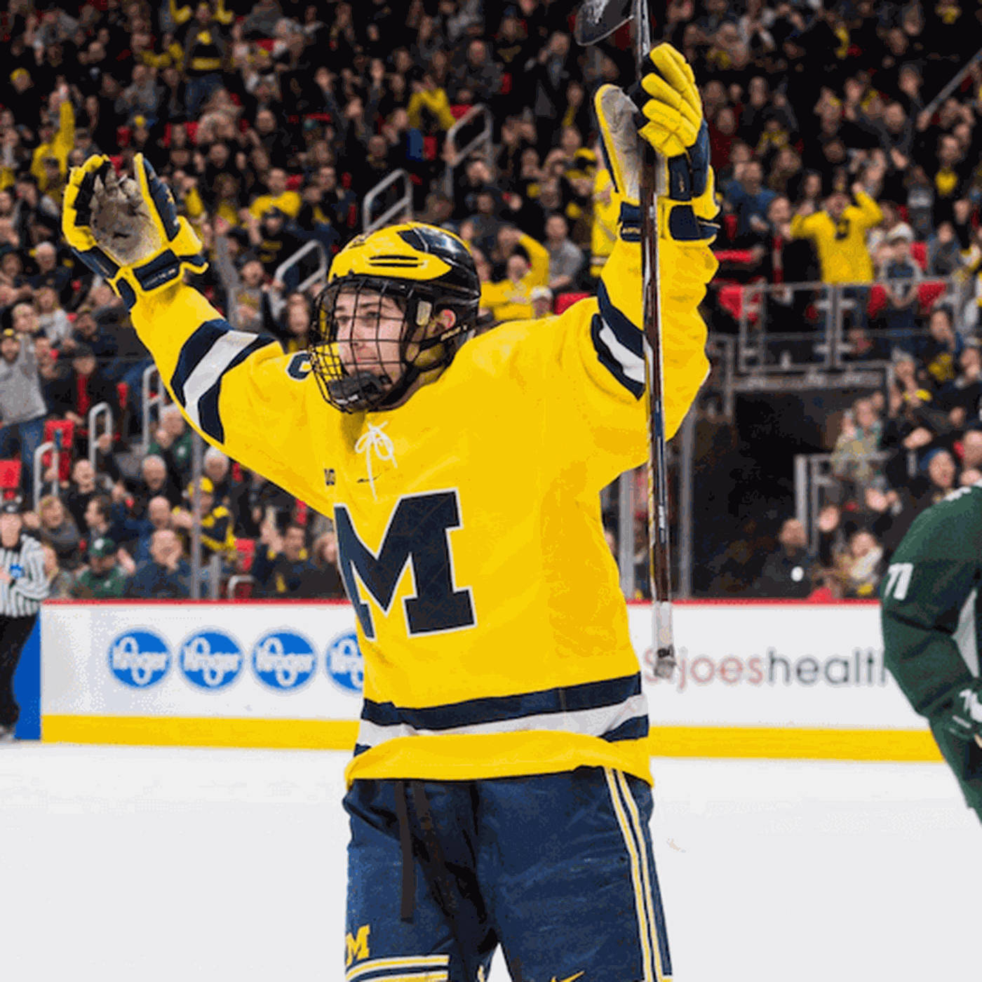 Quinn Hughes, yellow jersey, ice, HD Desktop Wallpaper