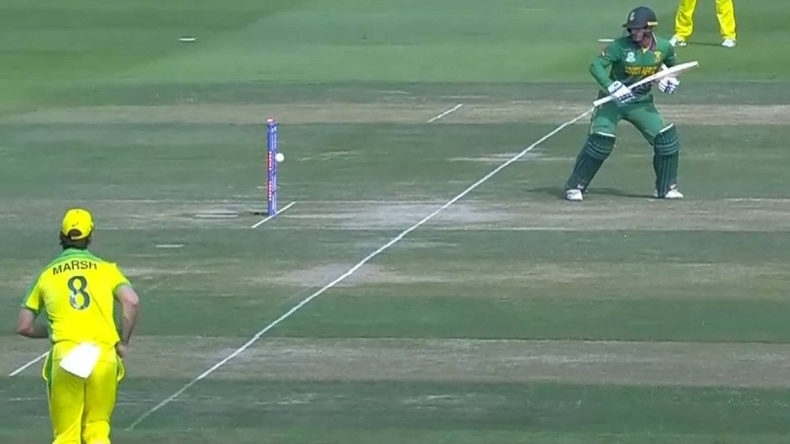 Quinton De Kock, cricket field, green gear, HD Desktop Wallpaper