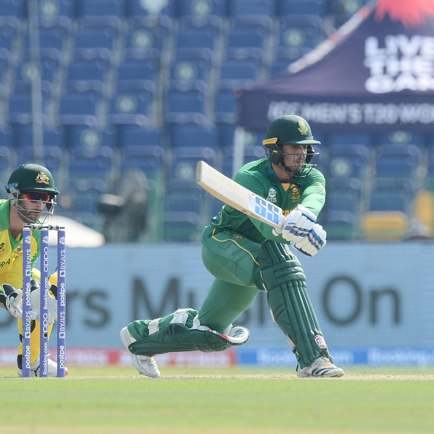 Quinton De Kock, green gear, daytime match, HD Desktop Wallpaper
