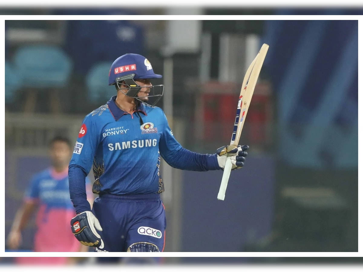 Quinton De Kock, blue uniform, bat, SD Desktop Wallpaper
