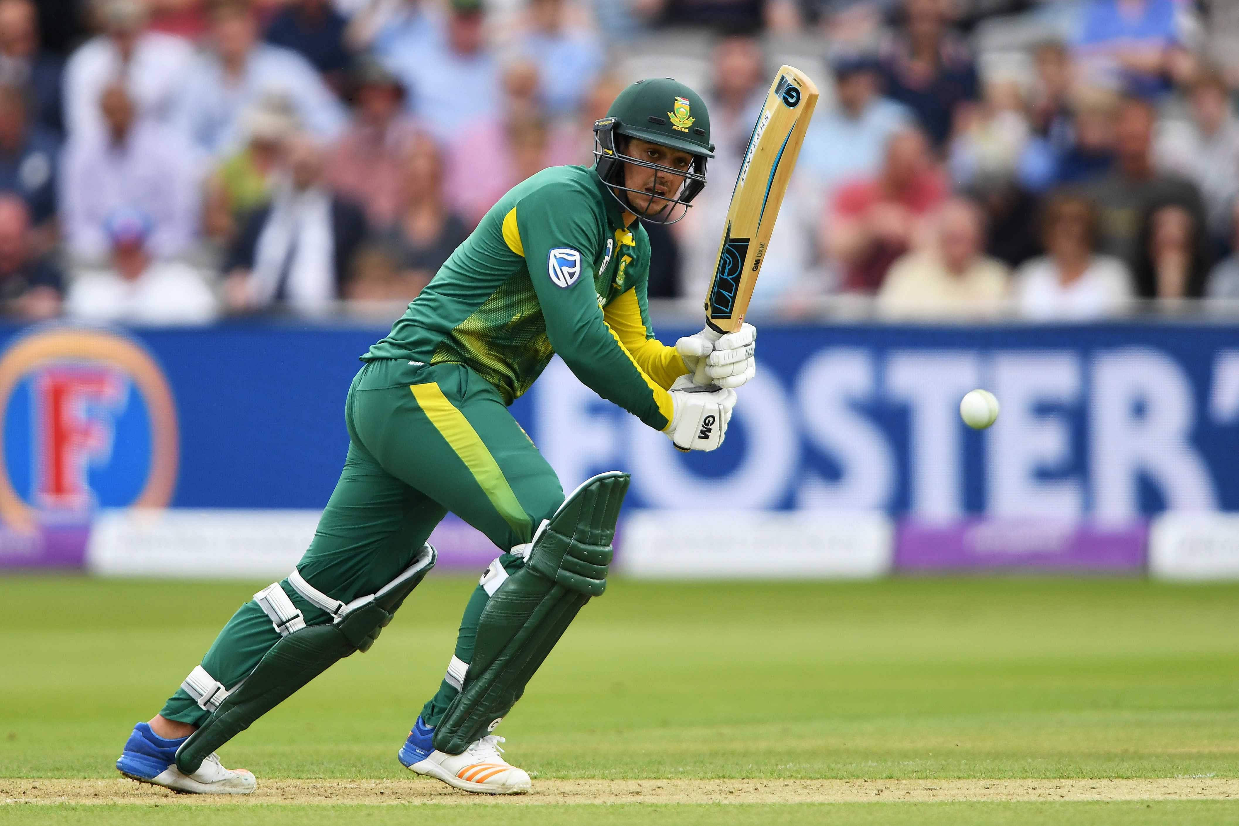Quinton De Kock, green and yellow uniform, white ball, 4K Desktop Wallpaper
