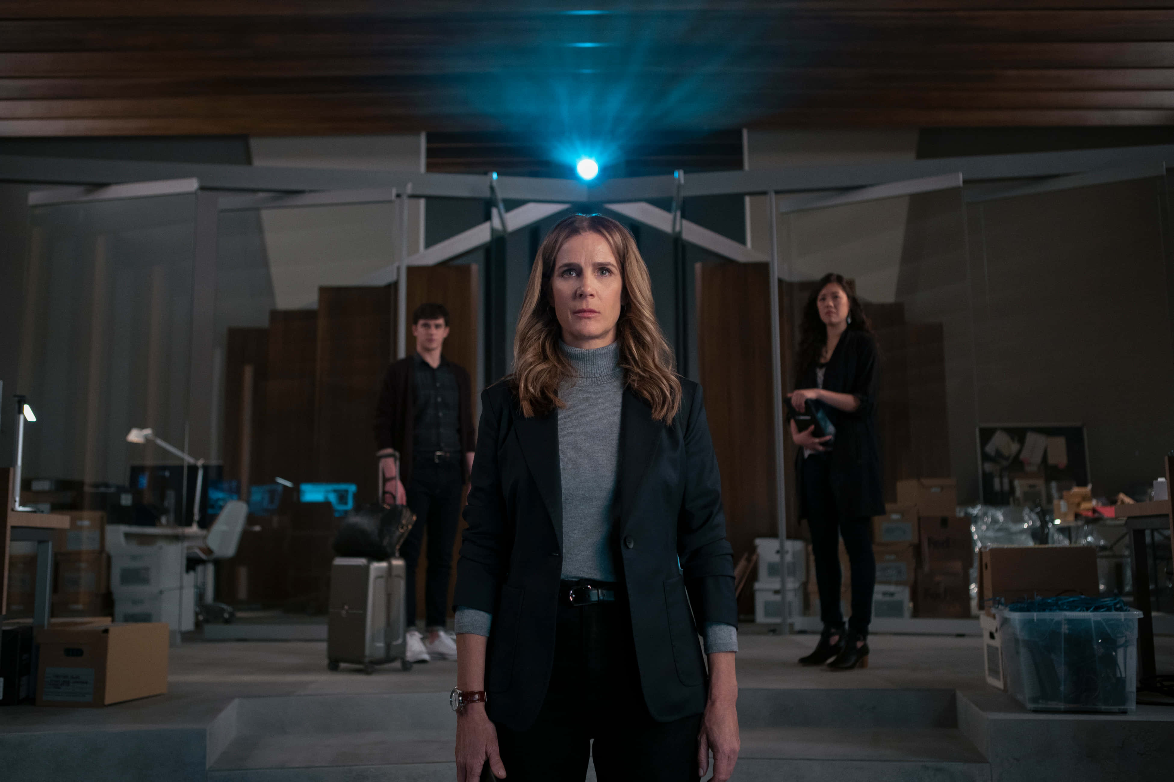Rachel Griffiths, dark blazer, blue spotlight, 4K Desktop Wallpaper