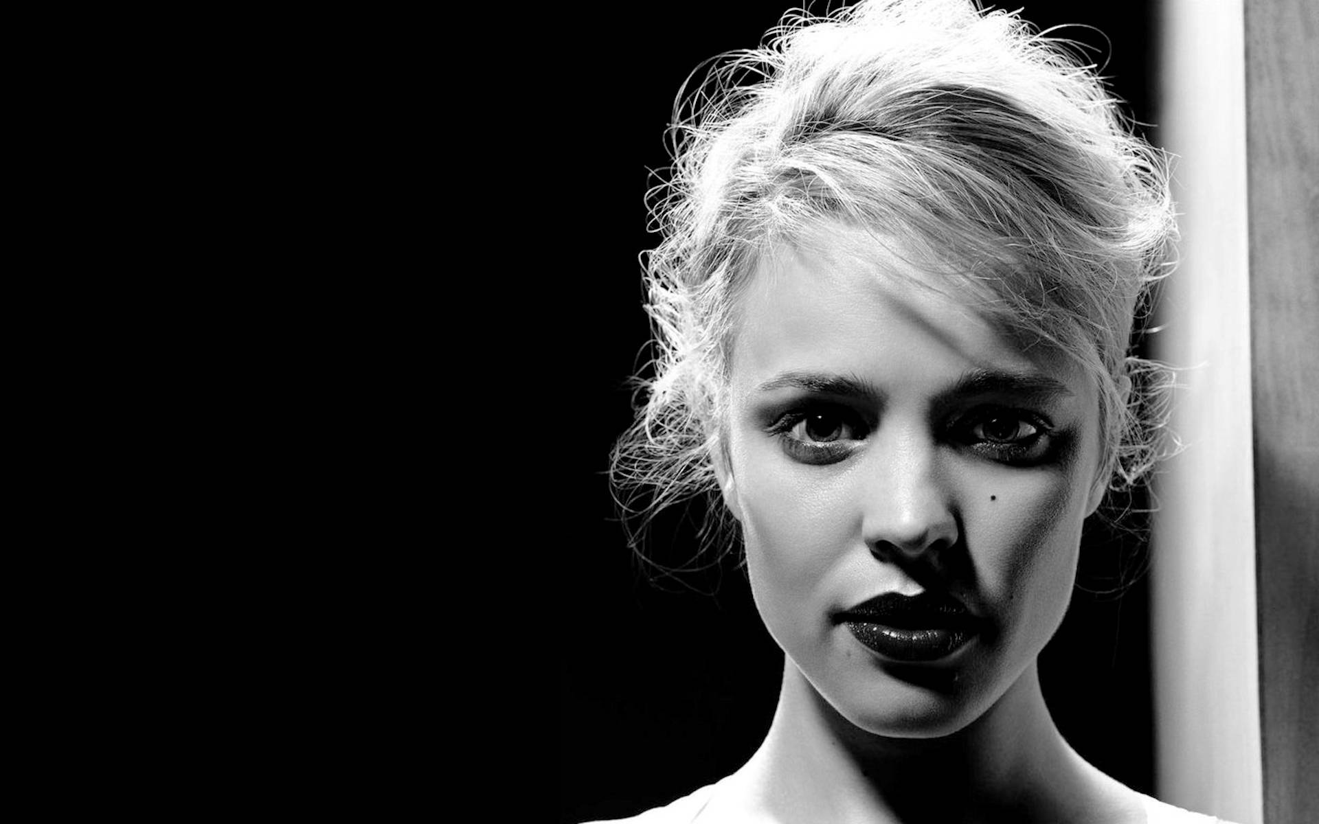 Rachel Mcadams, black and white portrait, tousled blonde hair, Full HD Desktop Wallpaper