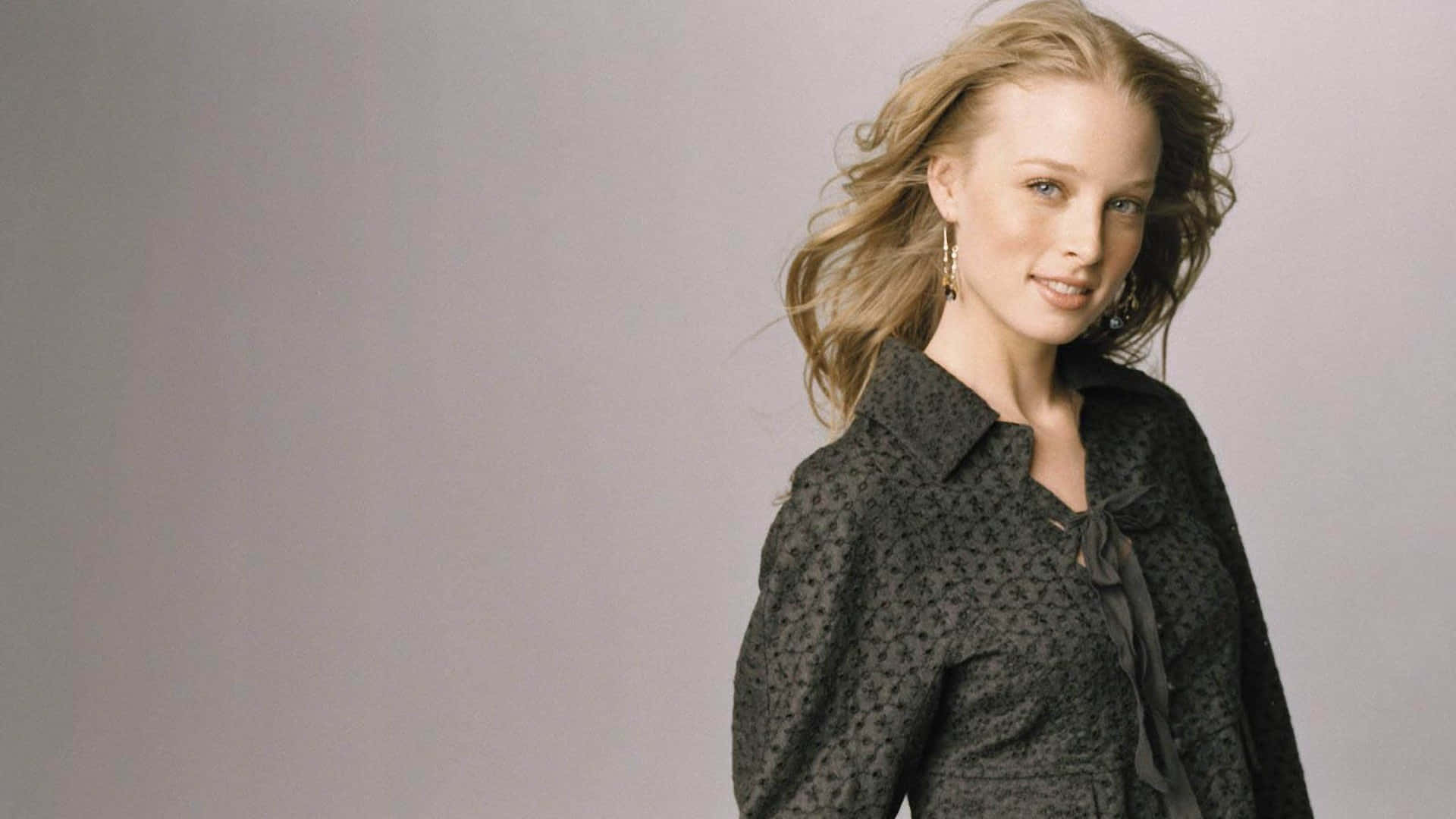 Rachel Nichols, wavy blonde hair, dark patterned blouse, Full HD Desktop Wallpaper