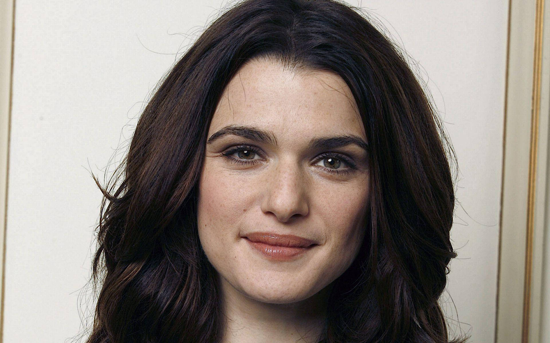 Rachel Weisz, dark wavy hair, gentle smile, Full HD Desktop Wallpaper