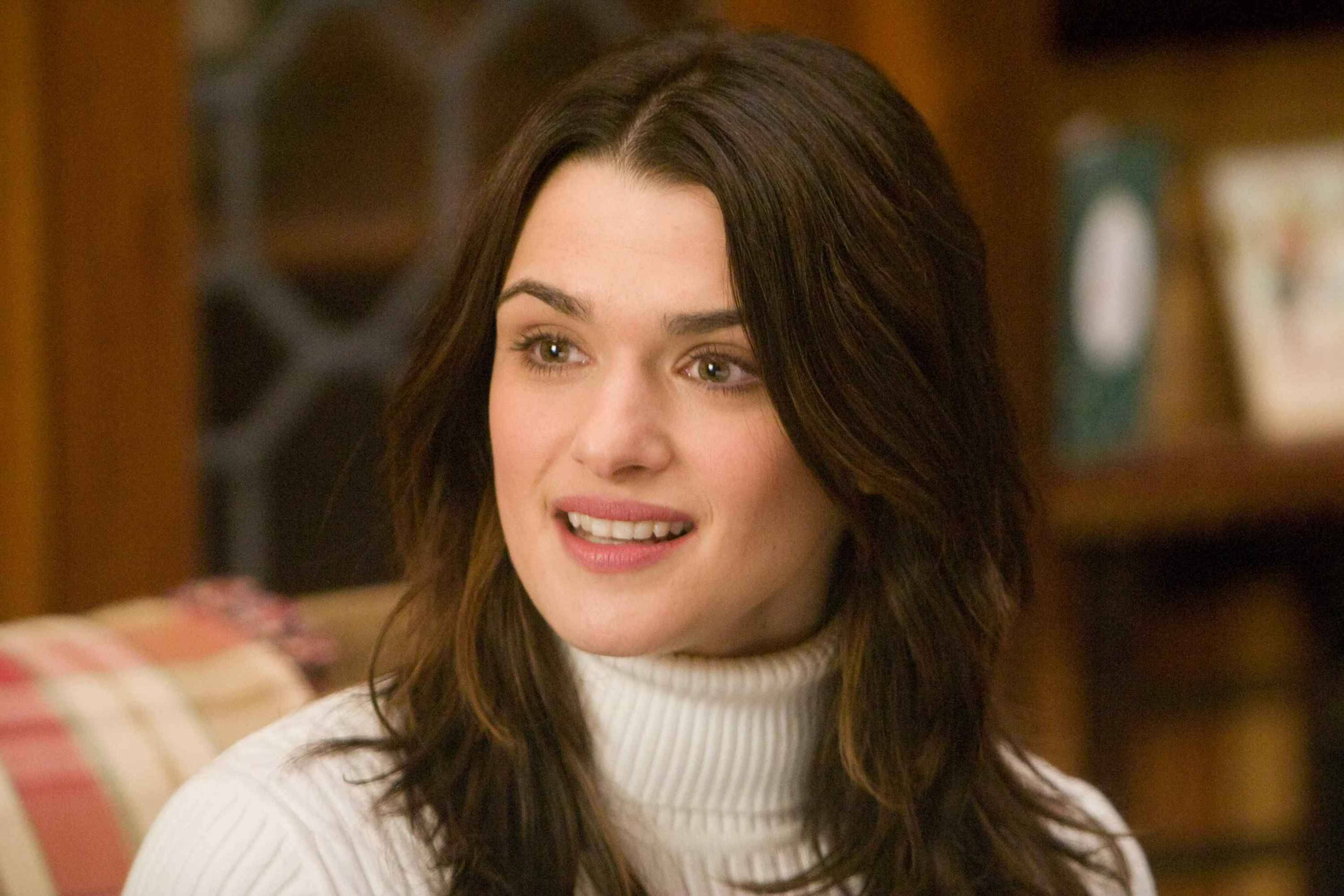 Rachel Weisz, white turtleneck sweater, long brown hair, 2K Desktop Wallpaper