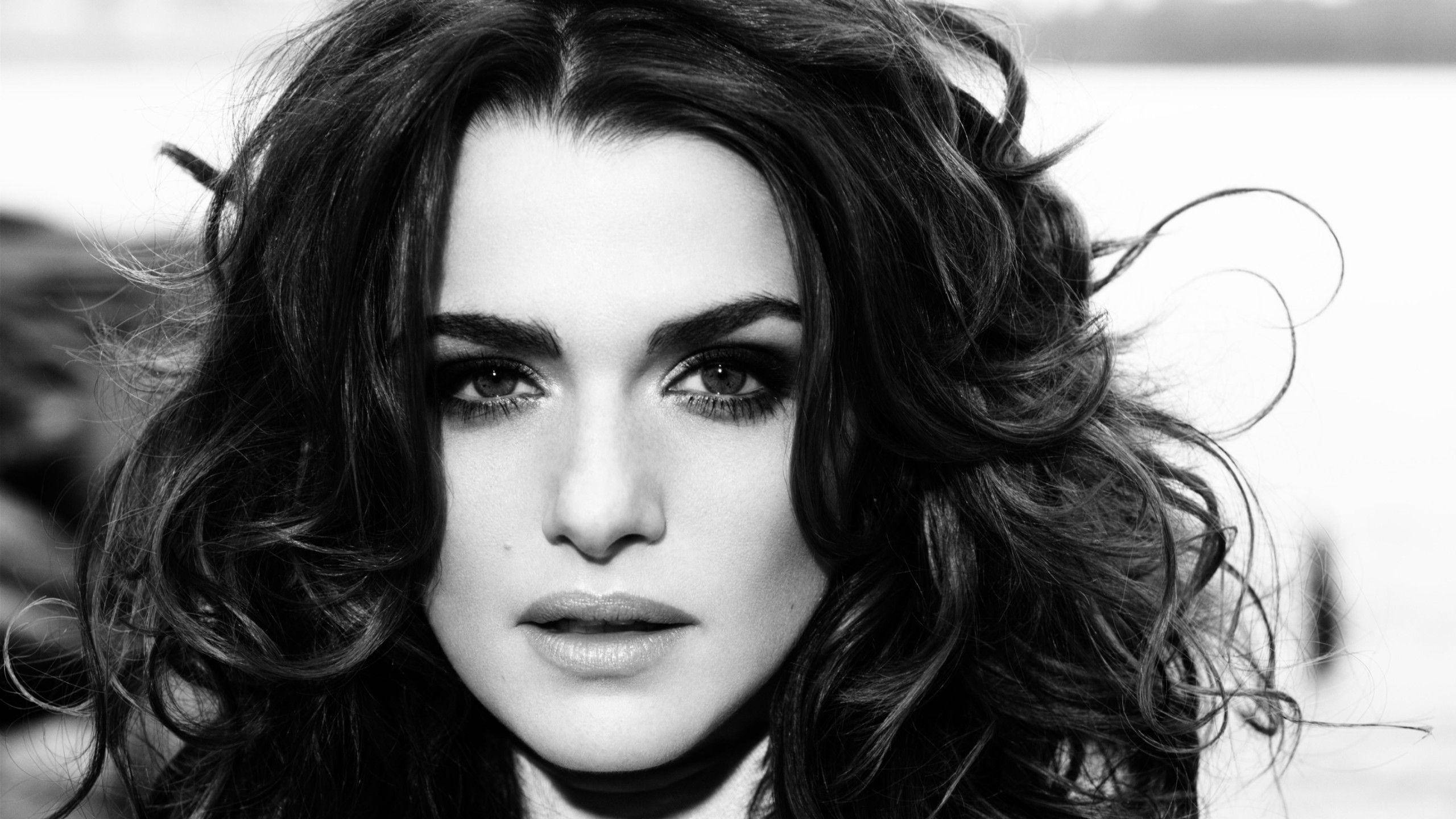 Rachel Weisz, black hair, windswept curls, 2K Desktop Wallpaper