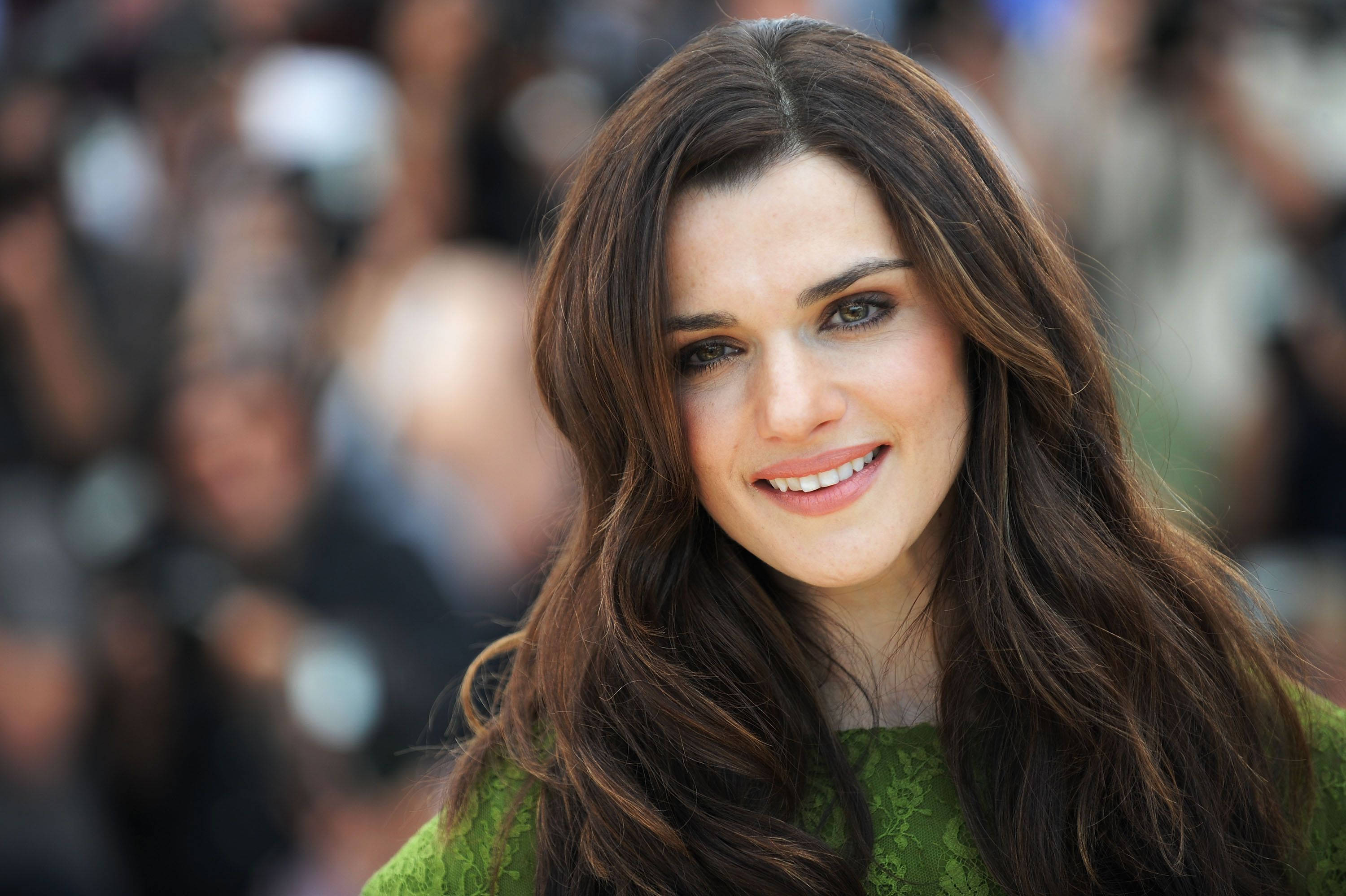 Rachel Weisz, red carpet, green dress, 2K Desktop Wallpaper
