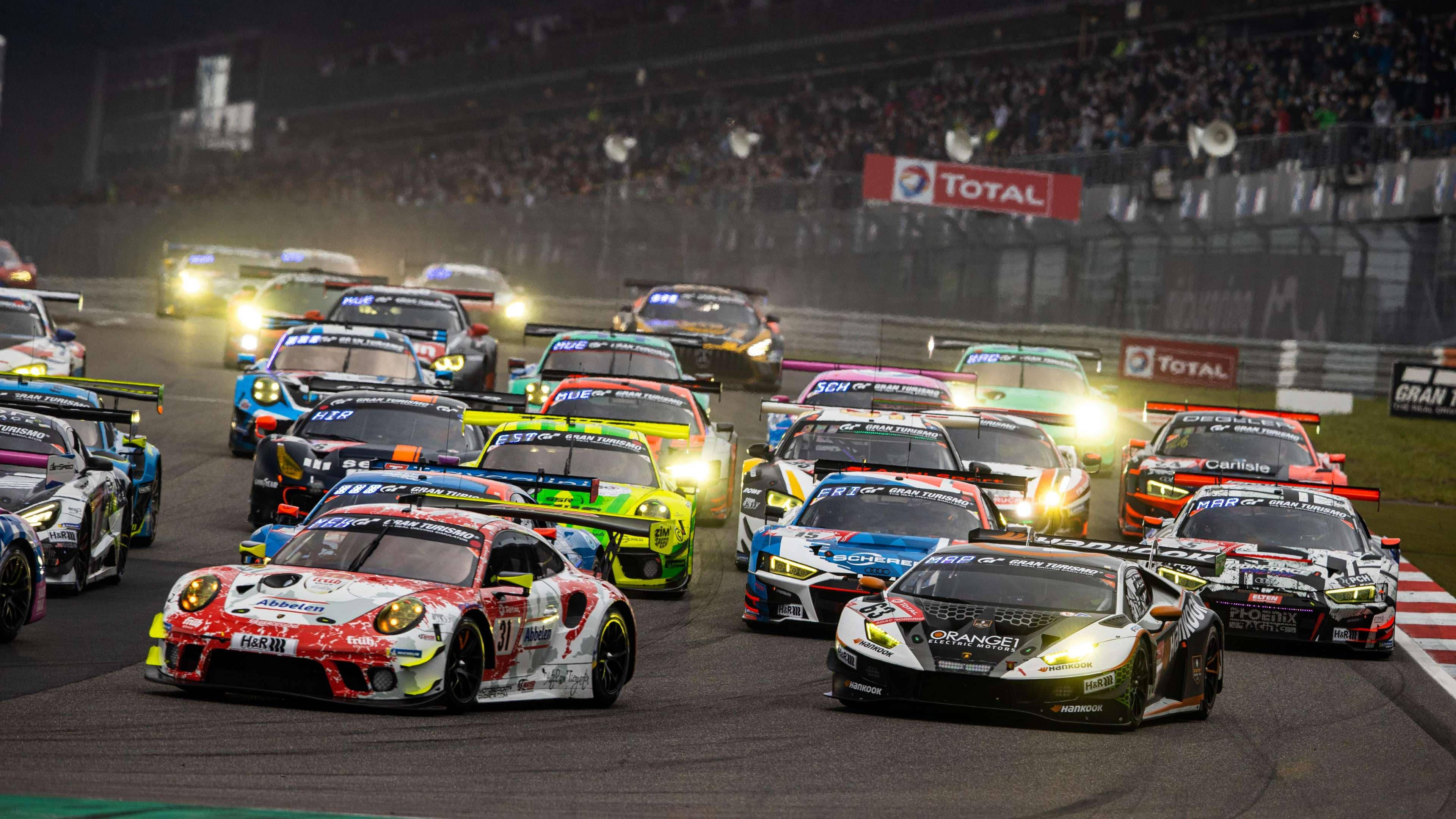 2018 24 Hours Nürburgring, night race, wet track, 4K Desktop Wallpaper