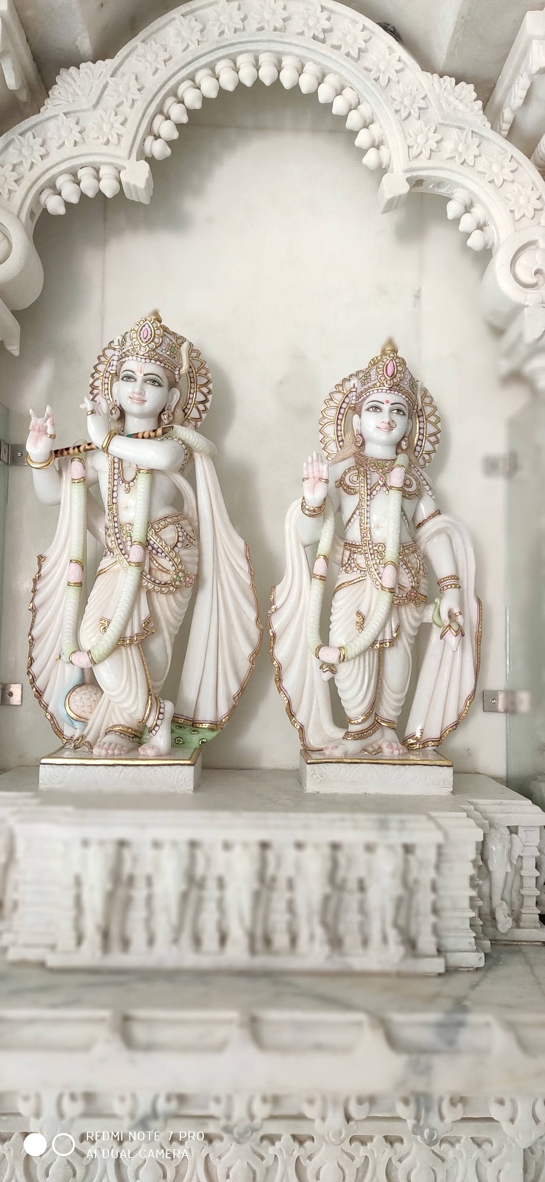 Radha Krishna, white marble statues, intricately carved, 4K Phone Wallpaper