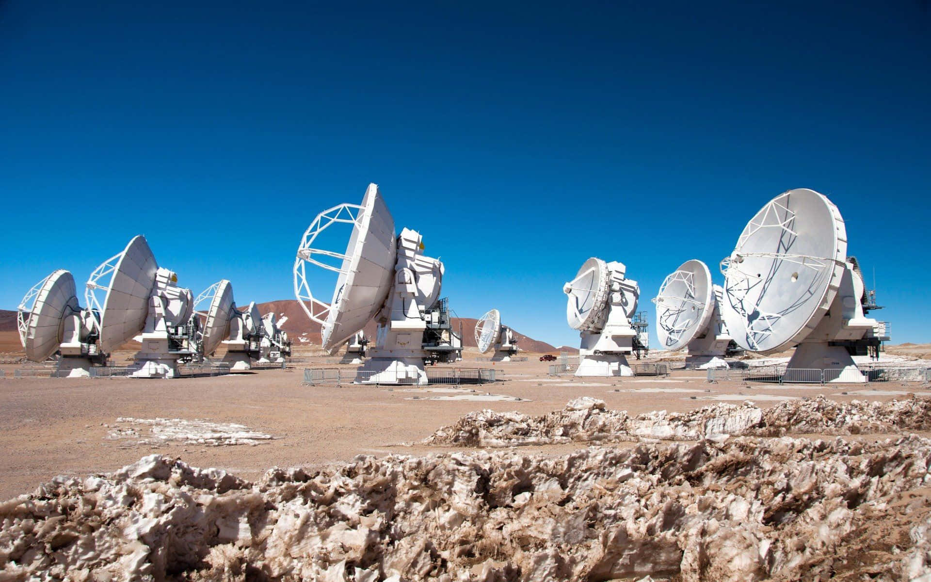 Radio Telescope, 1920 x 1200, white, Full HD Desktop Wallpaper