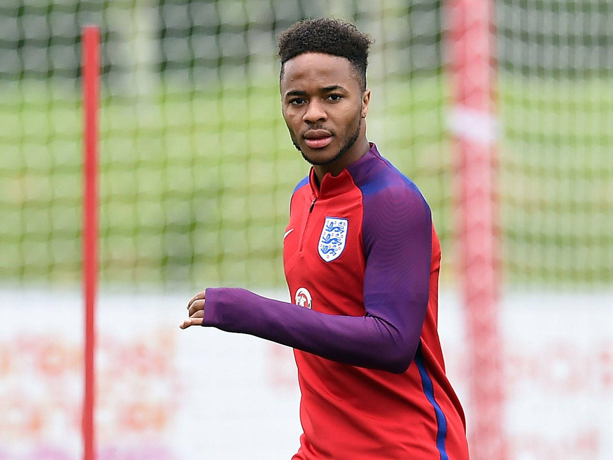 Raheem Sterling, red and purple England training kit, soccer net, Full HD Desktop Wallpaper