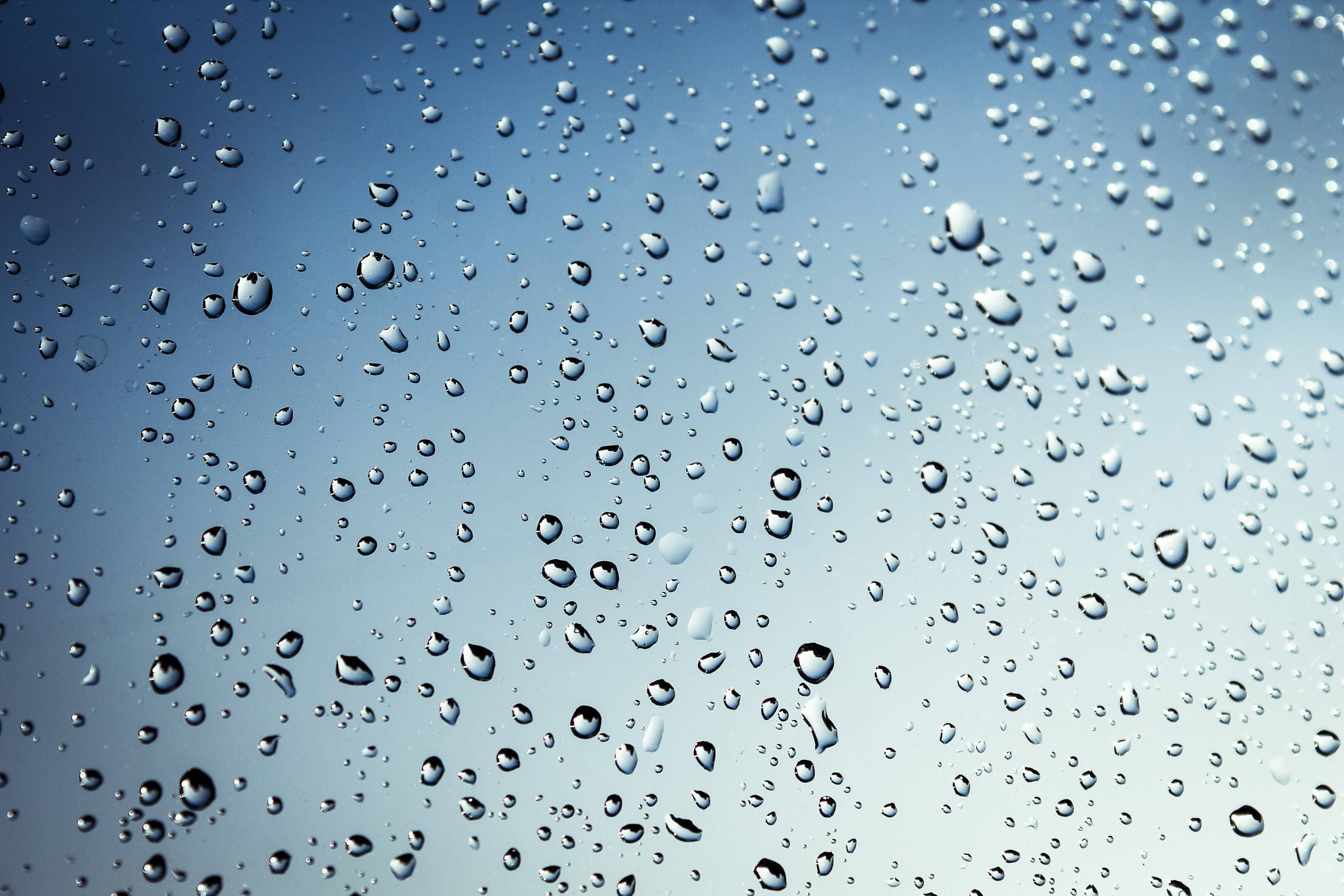 crystal glass surface, soft blue sky, subtle gradient, 4K Desktop Wallpaper