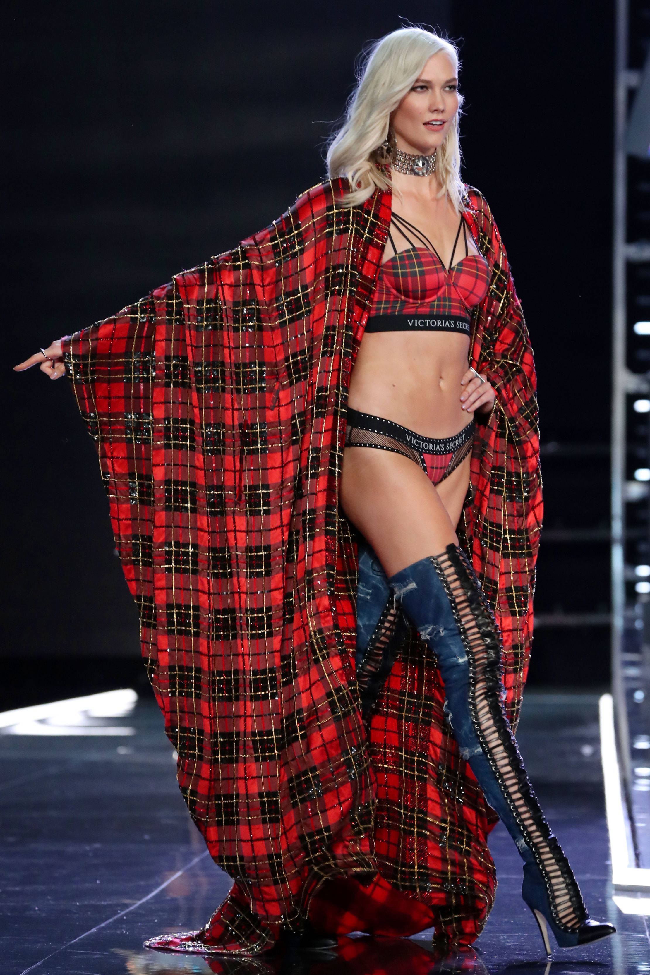 Ralph Lauren Corporation, red plaid cape, thigh-high boots, 2K Phone Wallpaper