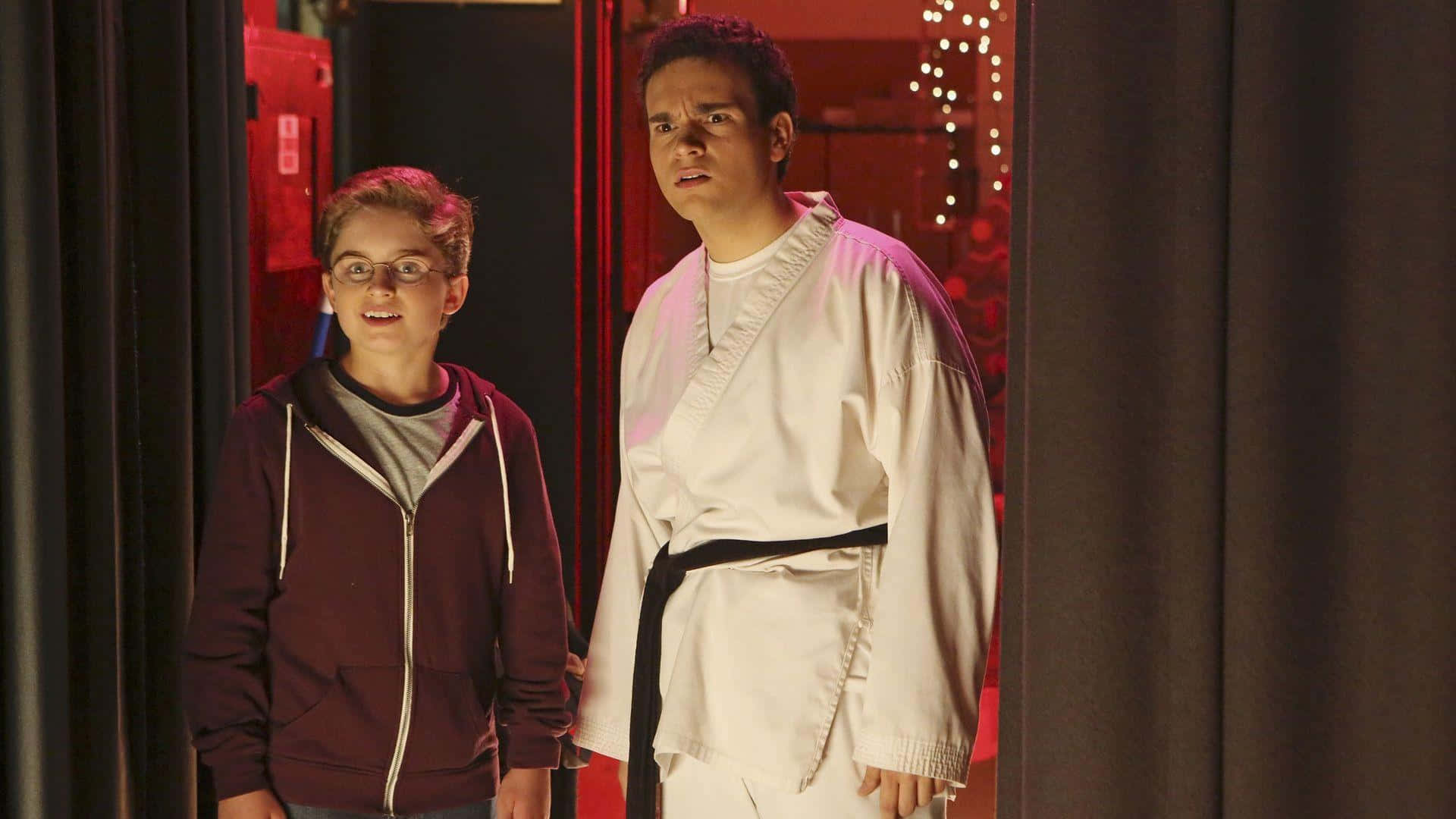 Ralph Macchio, maroon hoodie, white karate gi, Full HD Desktop Wallpaper