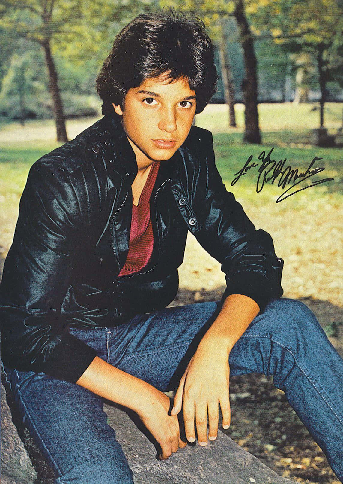 Ralph Macchio, black leather jacket, blue jeans, HD Phone Wallpaper