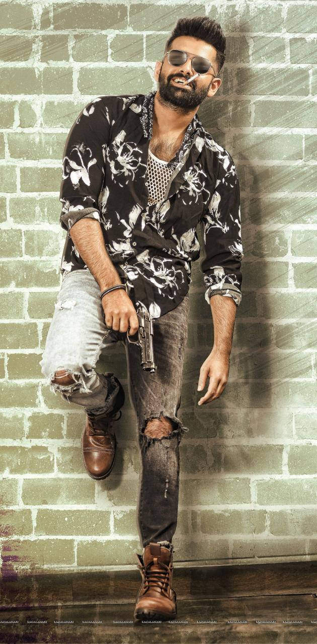 Ram Pothineni, ripped jeans, floral shirt, HD Phone Wallpaper