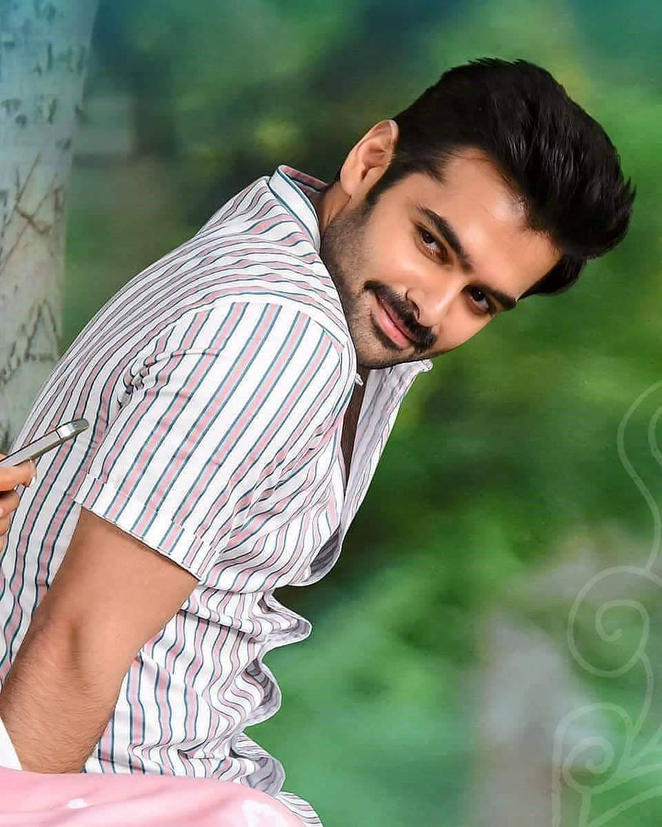 Ram Pothineni, striped shirt, tree, SD Phone Wallpaper