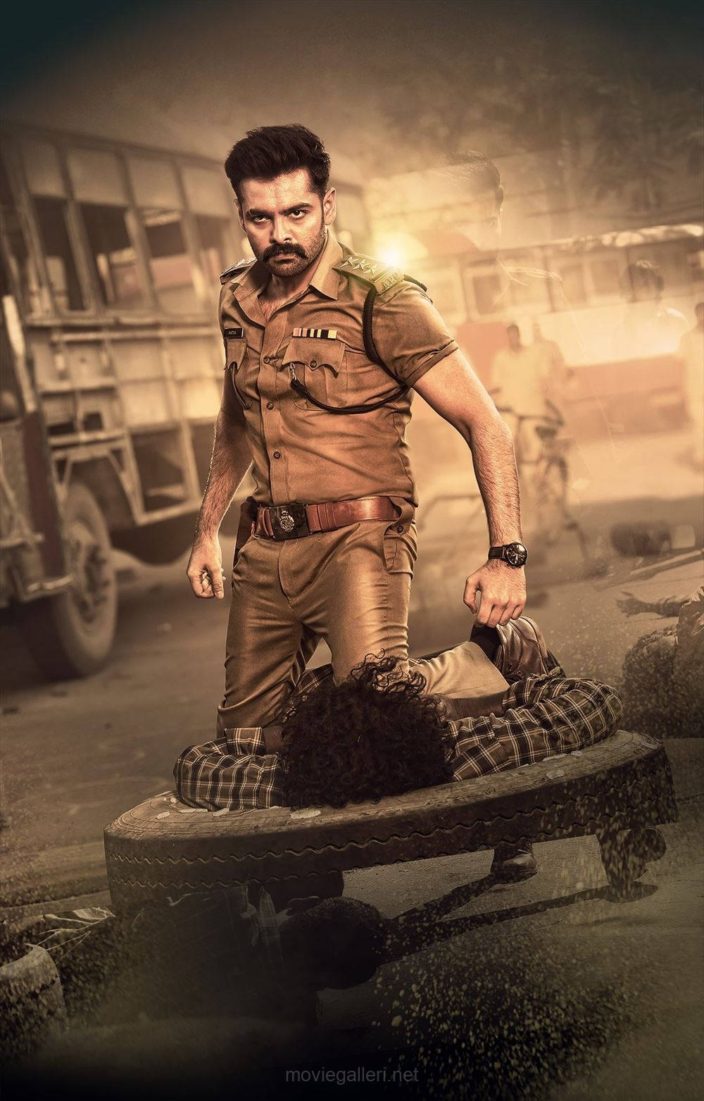 Ram Pothineni, khaki uniform, wooden bench, HD Phone Wallpaper
