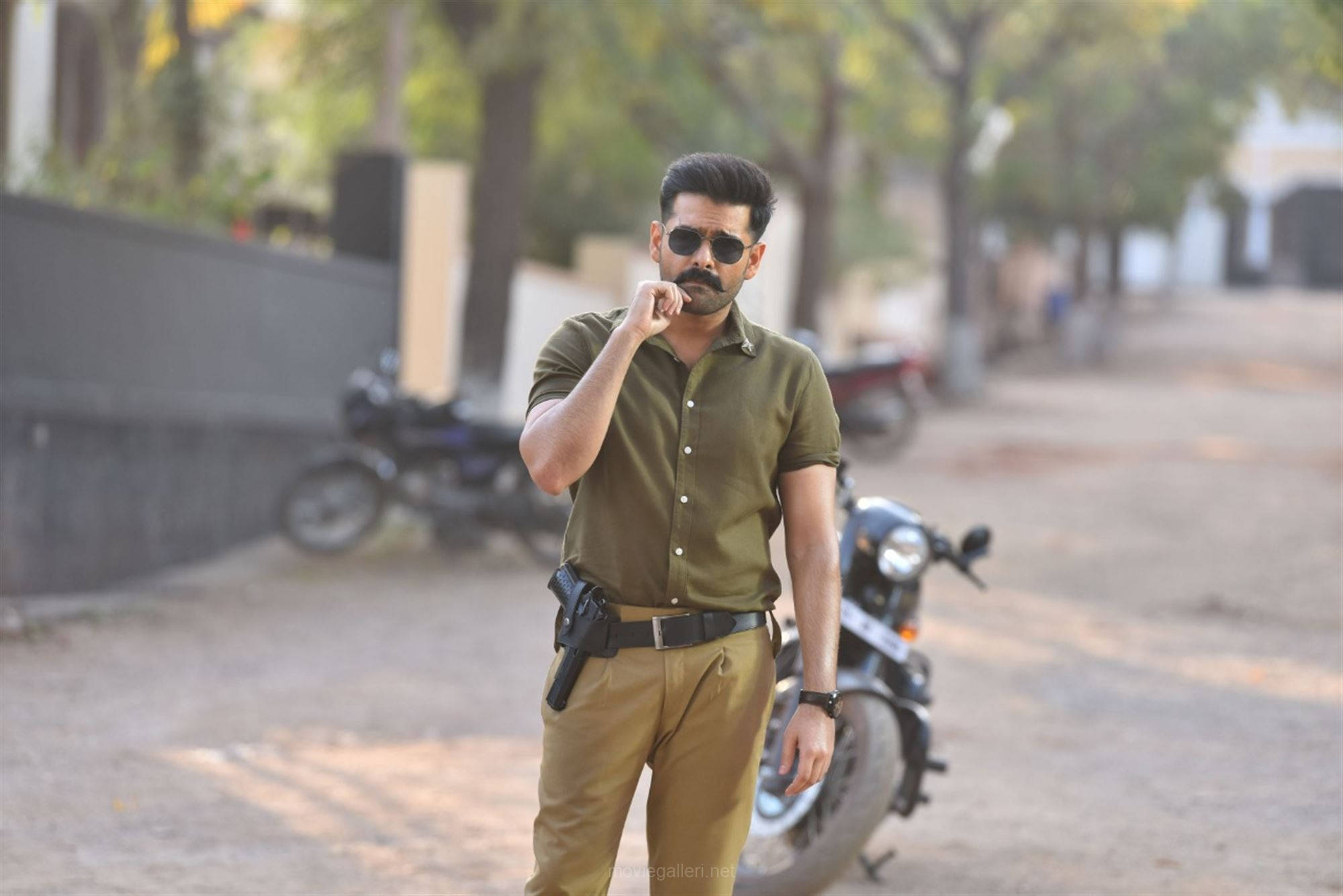 Ram Pothineni, olive shirt, khaki pants, Full HD Desktop Wallpaper
