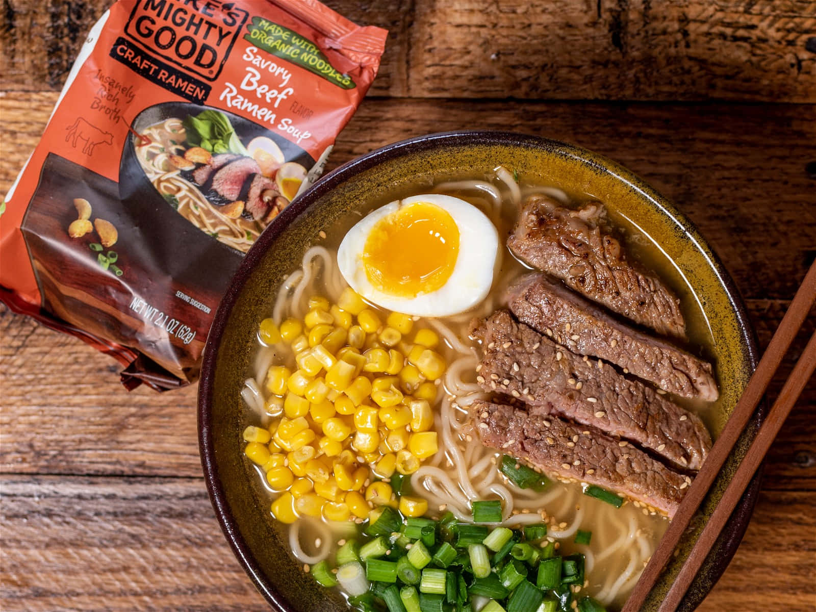 beef ramen, steaming bowl, soft-boiled egg, HD Desktop Wallpaper
