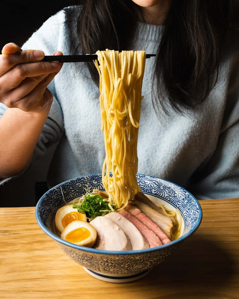 ramen noodles, chopsticks, patterned bowl, SD Phone Wallpaper