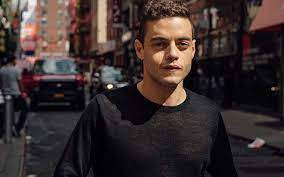 Rami Malek, busy street, bustling city street, SD Desktop Wallpaper