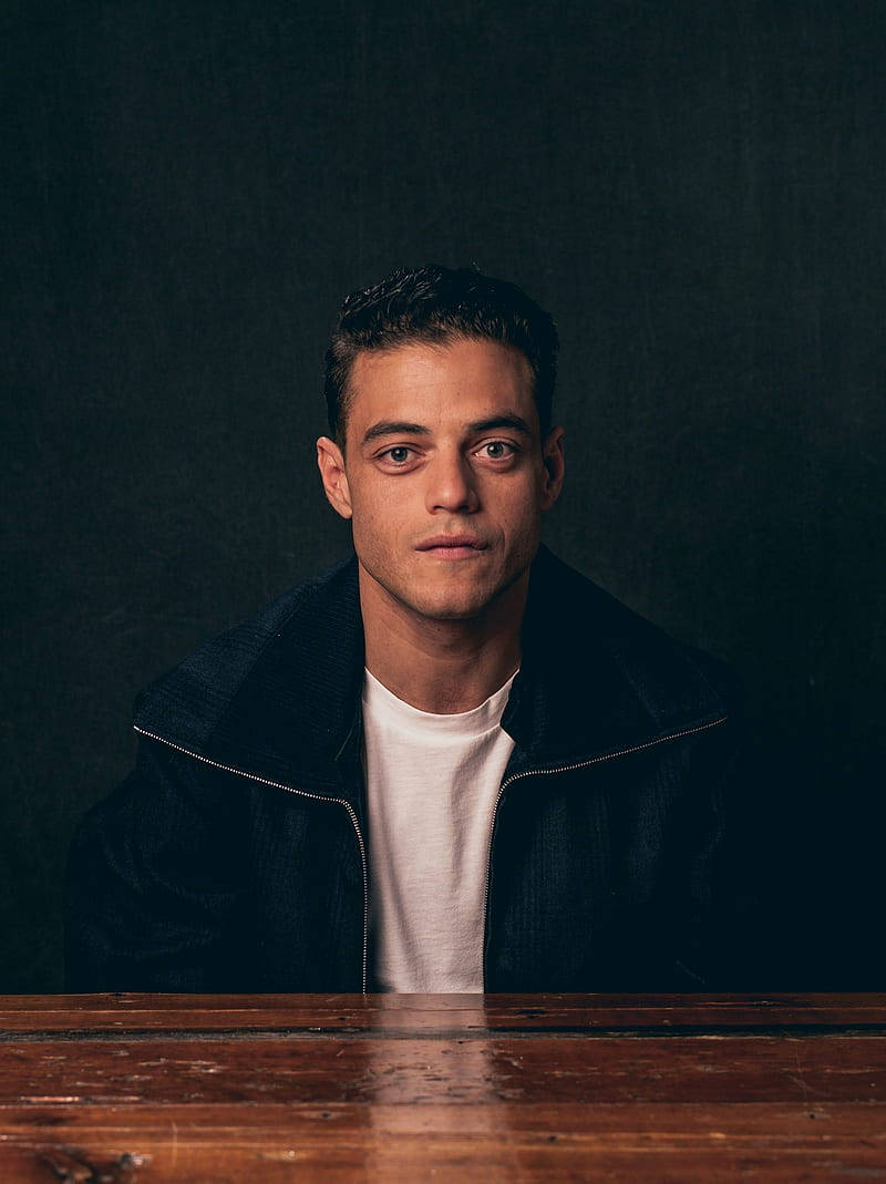 Rami Malek, dark jacket, white tee, SD Phone Wallpaper