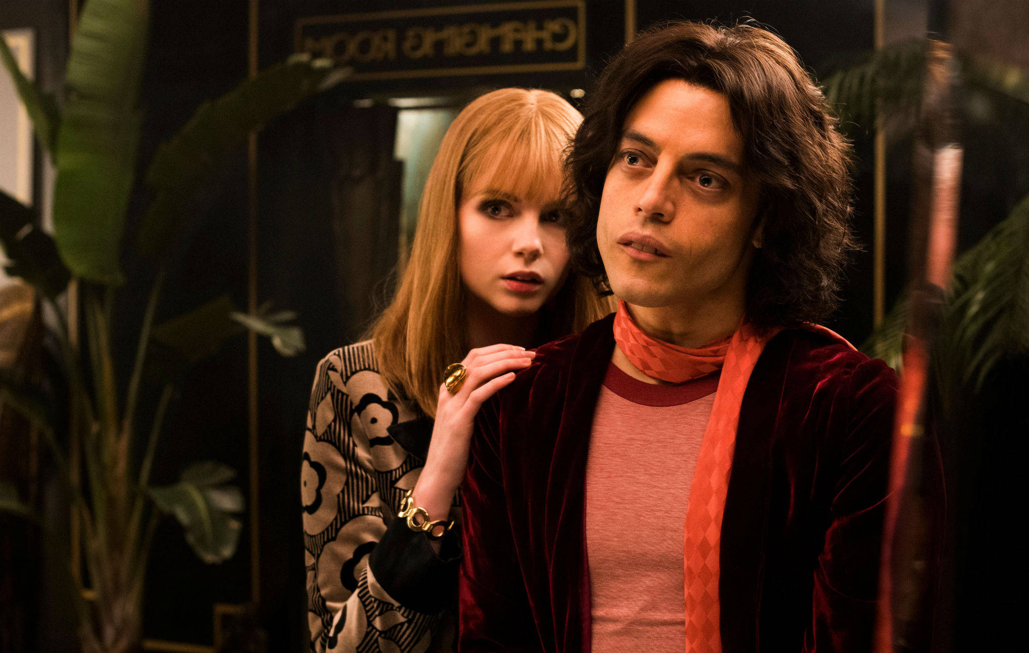 Rami Malek, red velvet jacket, patterned coat, Full HD Desktop Wallpaper