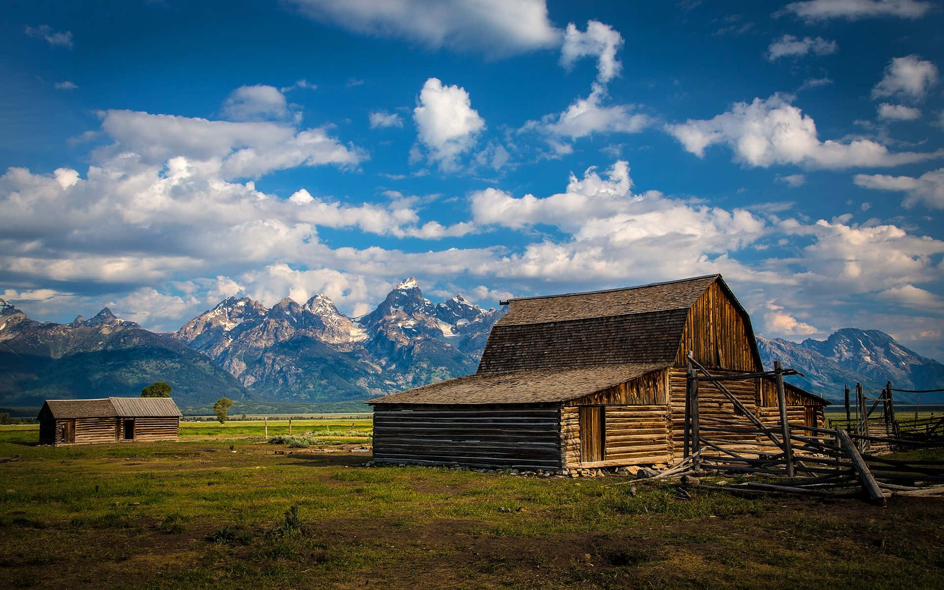 ranch, rustic wooden barn, grassy field, Full HD Desktop Wallpaper