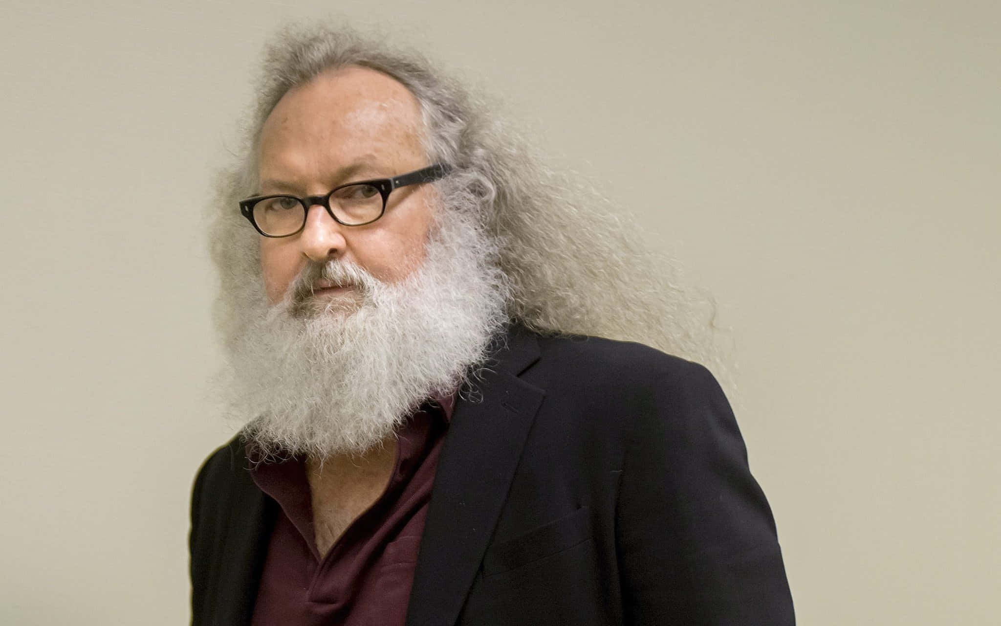 Randy Quaid, black-rimmed glasses, dark blazer, Full HD Desktop Wallpaper