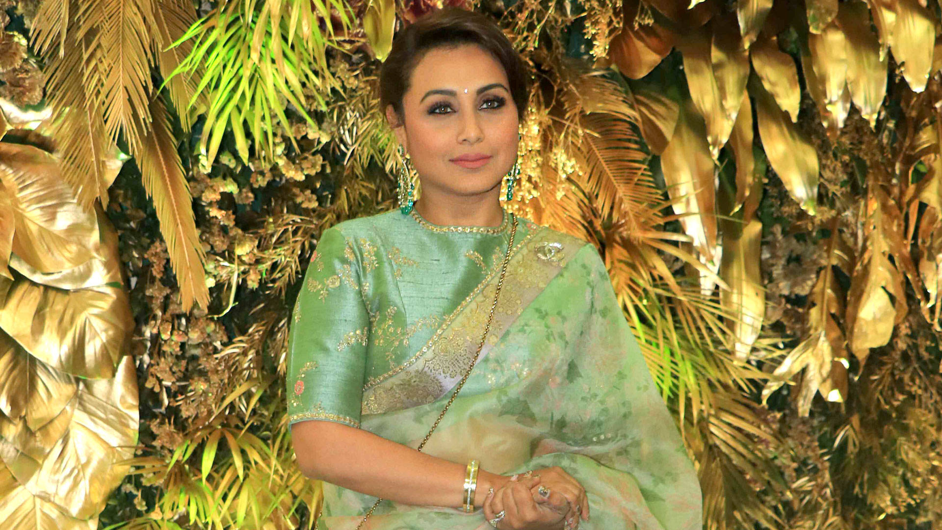 Rani Mukerji, light green embroidered sari, golden and green leafy backdrop, Full HD Desktop Wallpaper