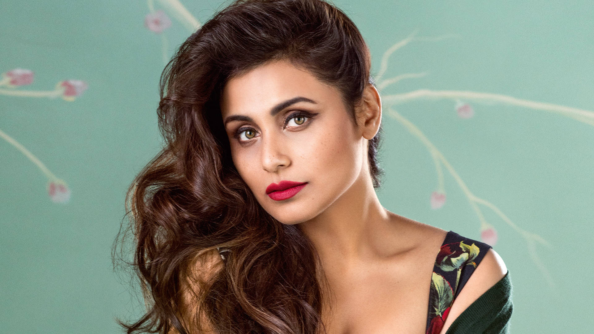 Rani Mukerji, wavy brown hair, bold red lips, Full HD Desktop Wallpaper
