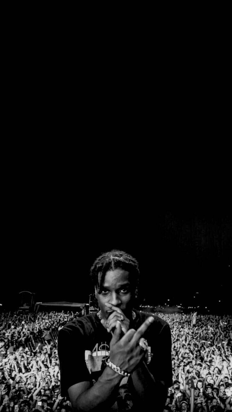 black and white portrait, performer on stage, night, HD Phone Wallpaper