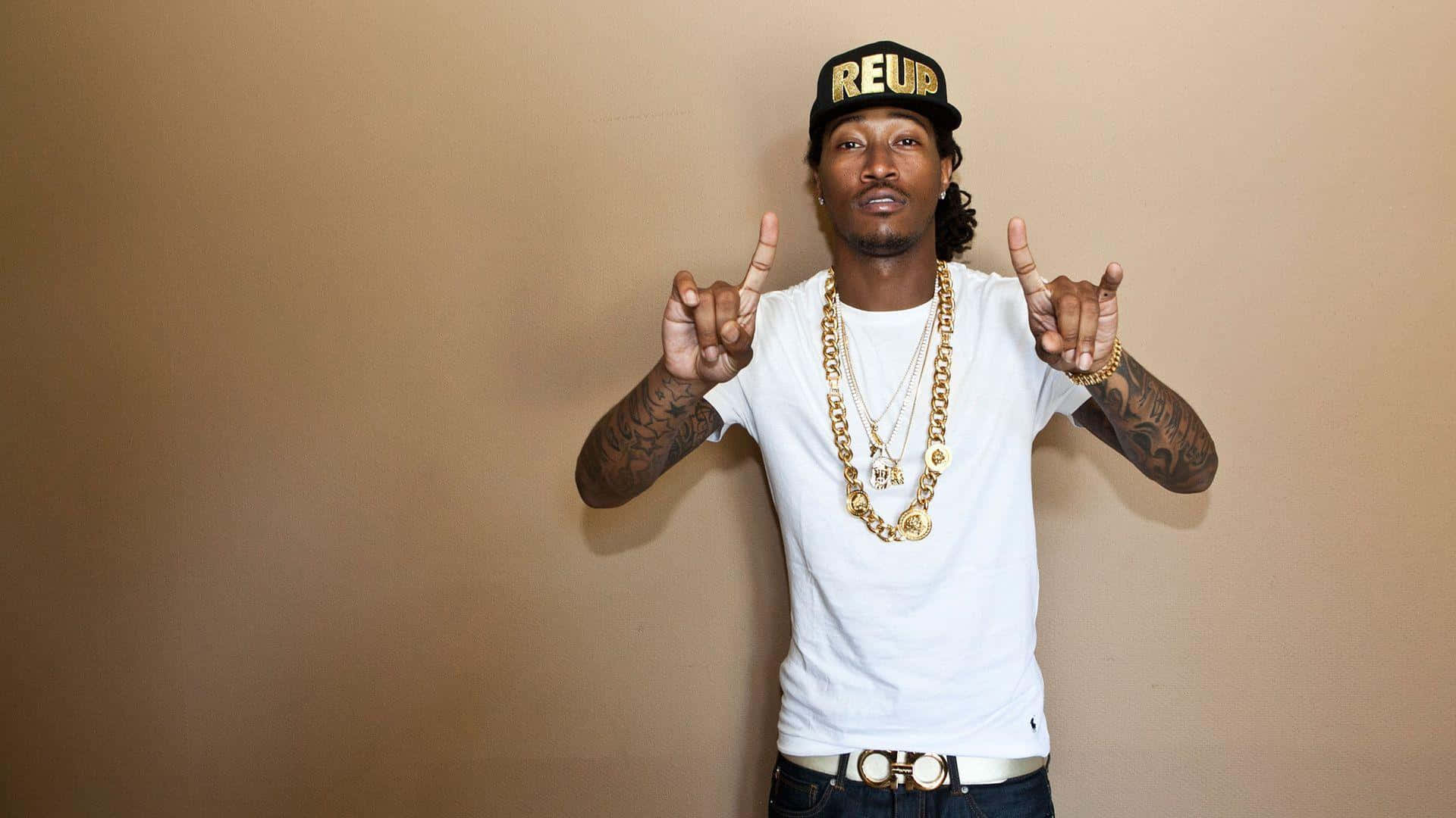 rapper gesture, gold chain, white tee, Full HD Desktop Wallpaper