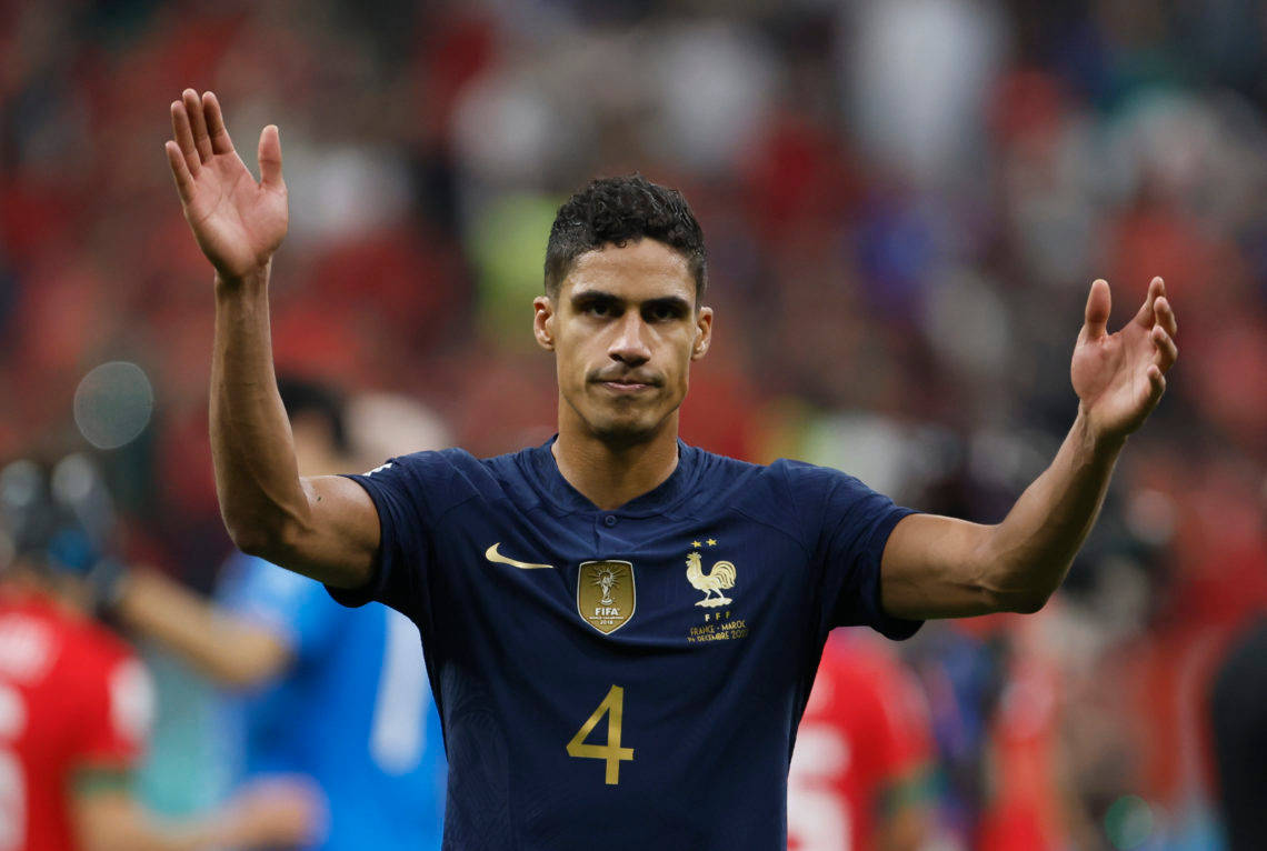 Raphael Varane, navy blue jersey, number 4, SD Desktop Wallpaper