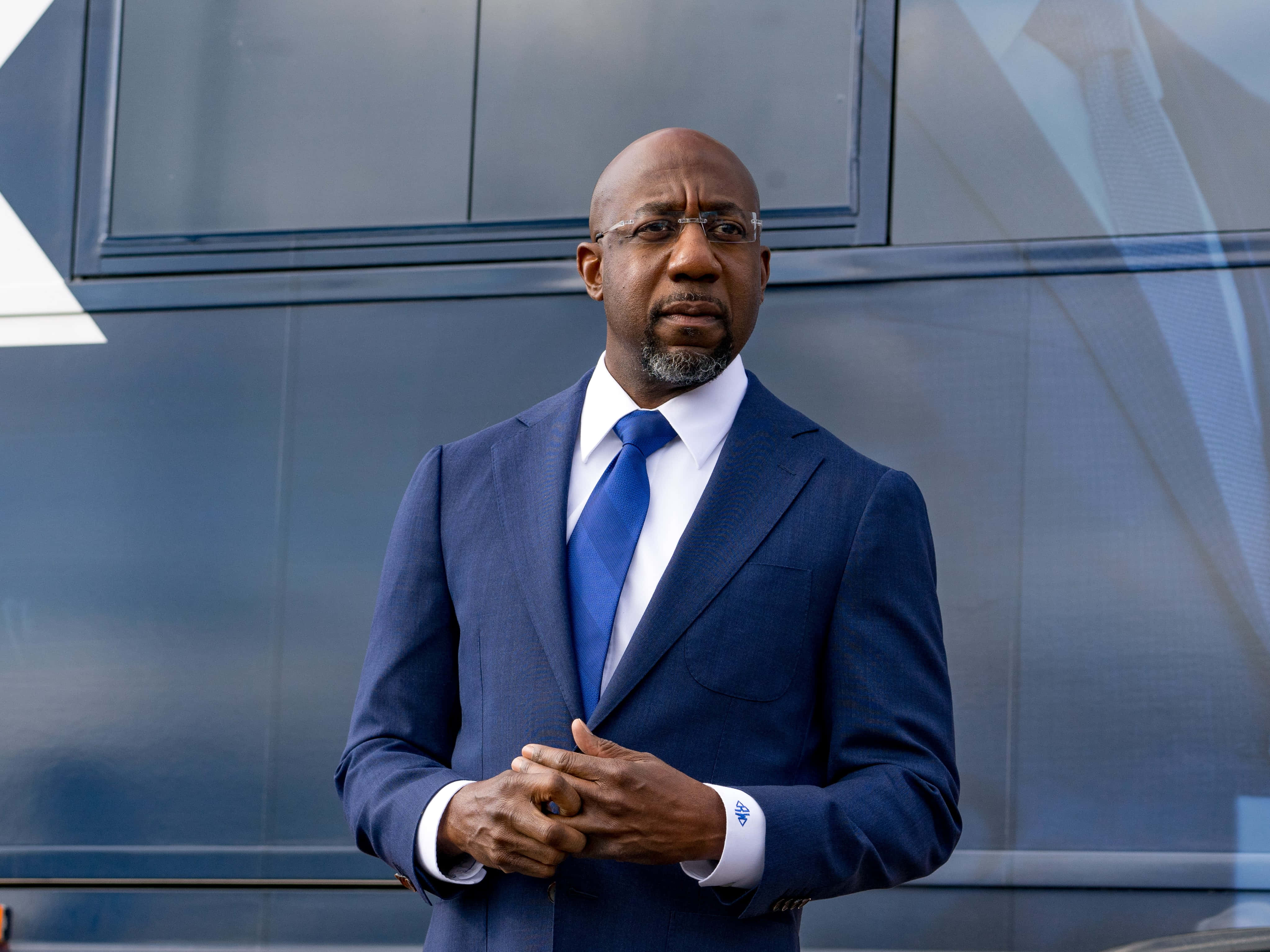 Raphael Warnock, blue suit, tie, 4K Desktop Wallpaper