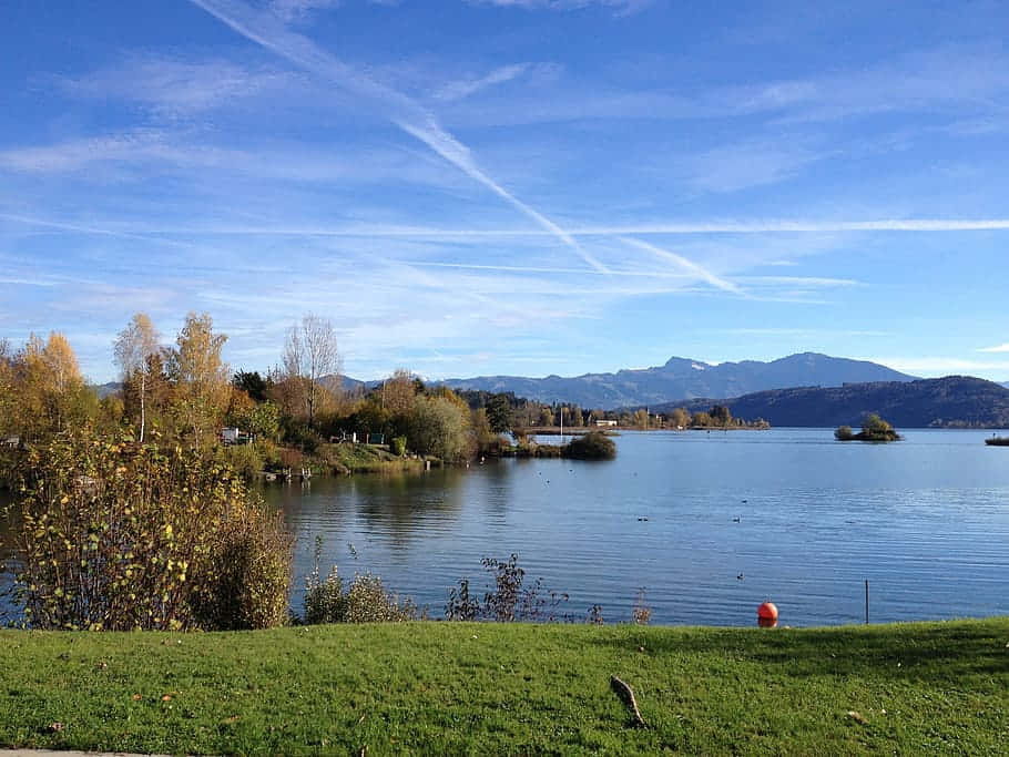 Rapperswil Jona, autumn trees, lake, SD Desktop Wallpaper