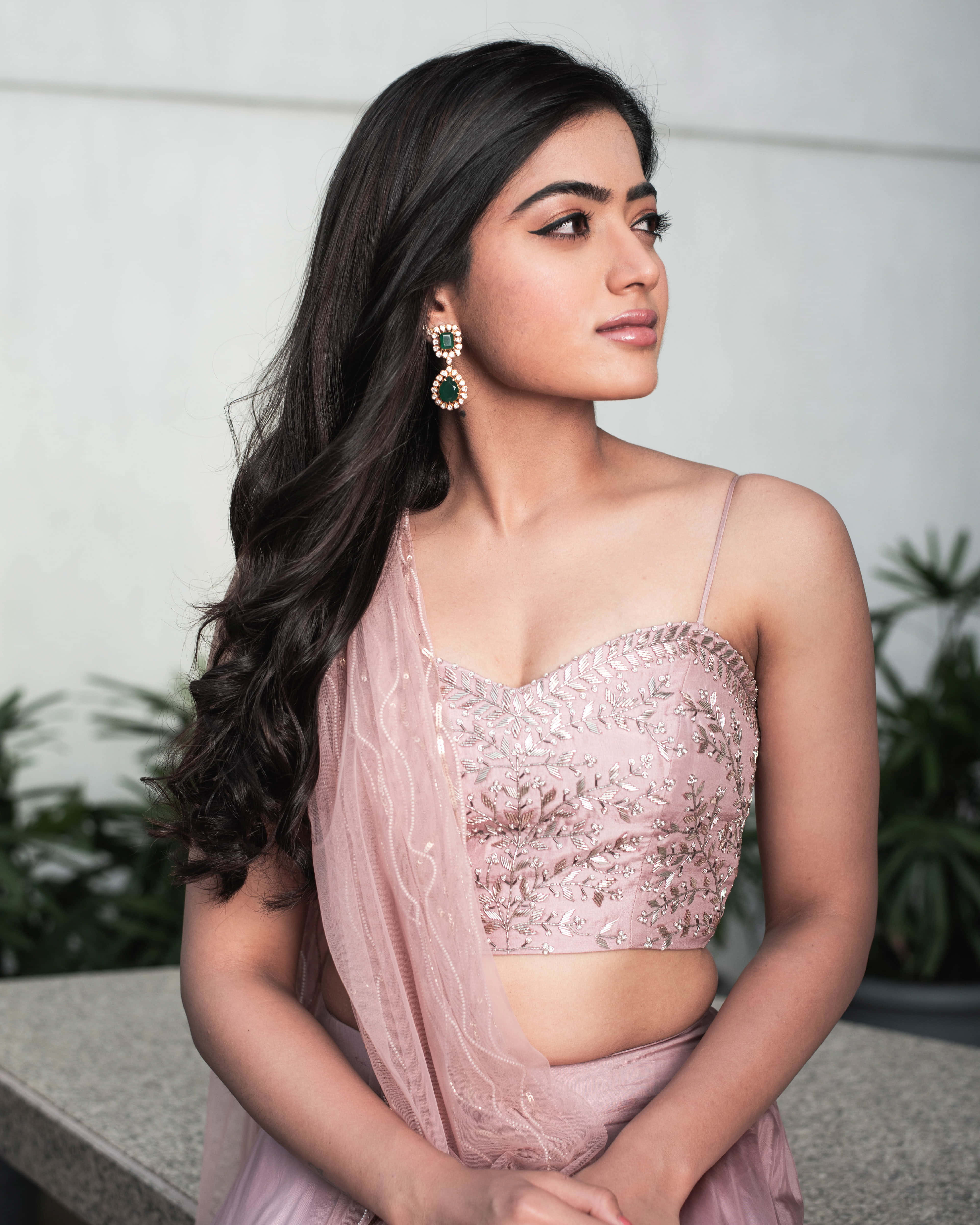 Rashmika Mandanna, modern sari, pink embellished blouse, 4K Phone Wallpaper