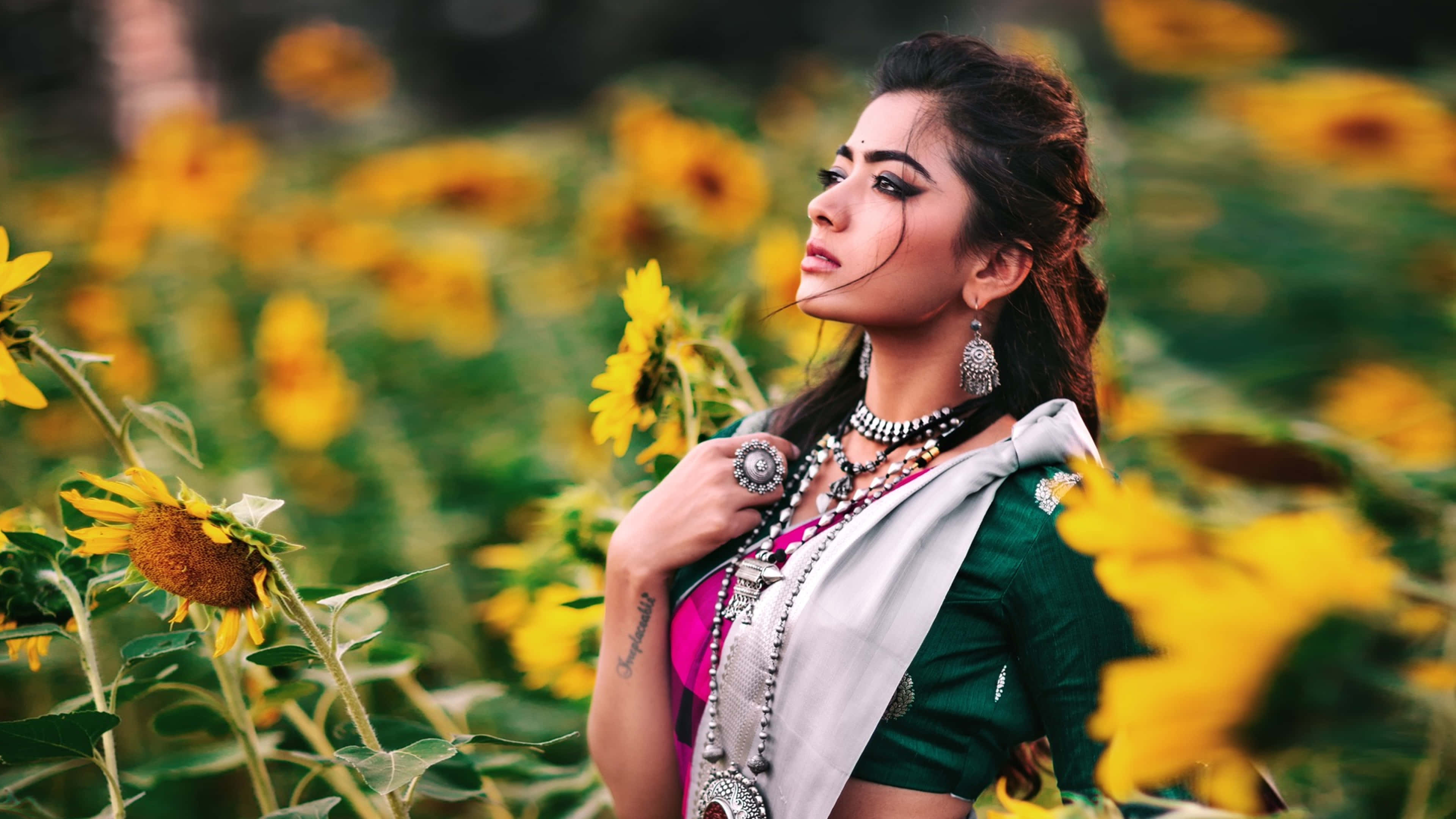 Rashmika Mandanna, sunflower field, traditional attire, 4K Desktop Wallpaper