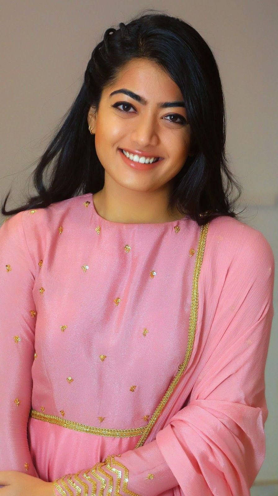 Rashmika Mandanna, HD Smile, pink embroidered outfit, HD Phone Wallpaper