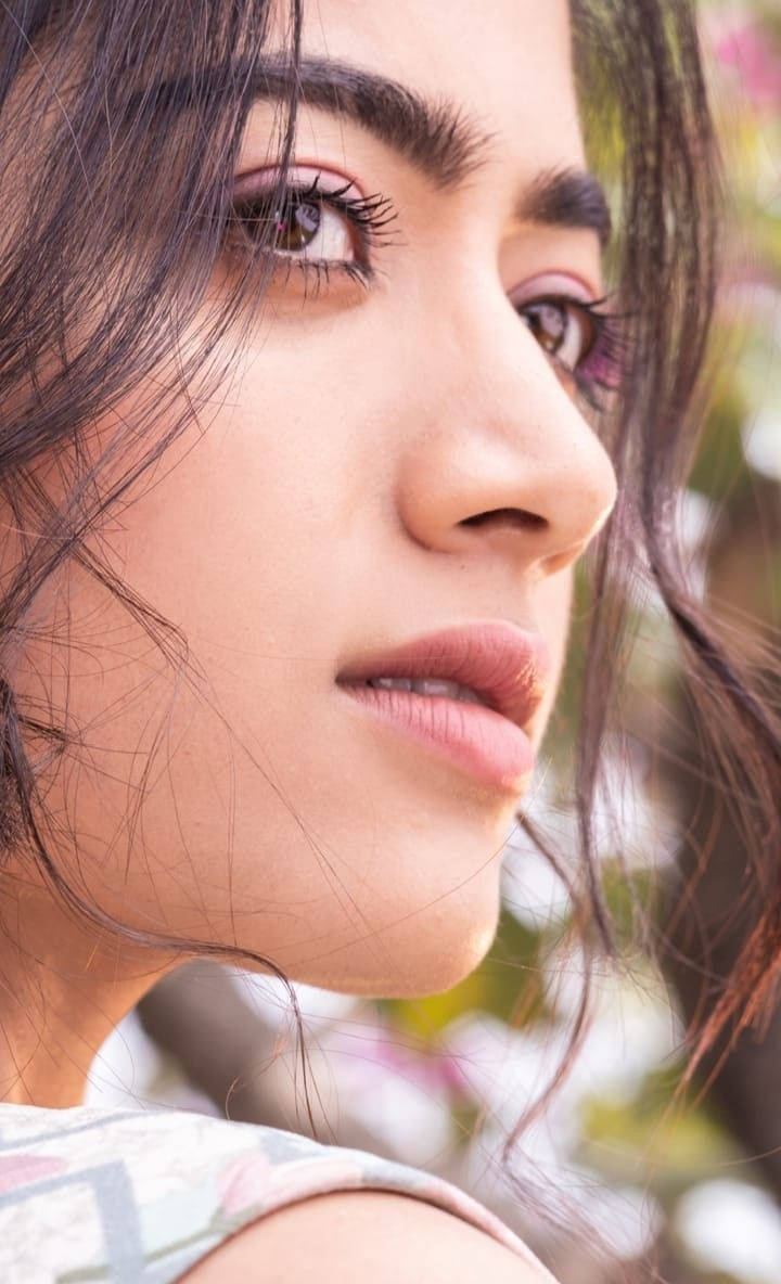 Rashmika Mandanna, close-up portrait, dark hair, SD Phone Wallpaper