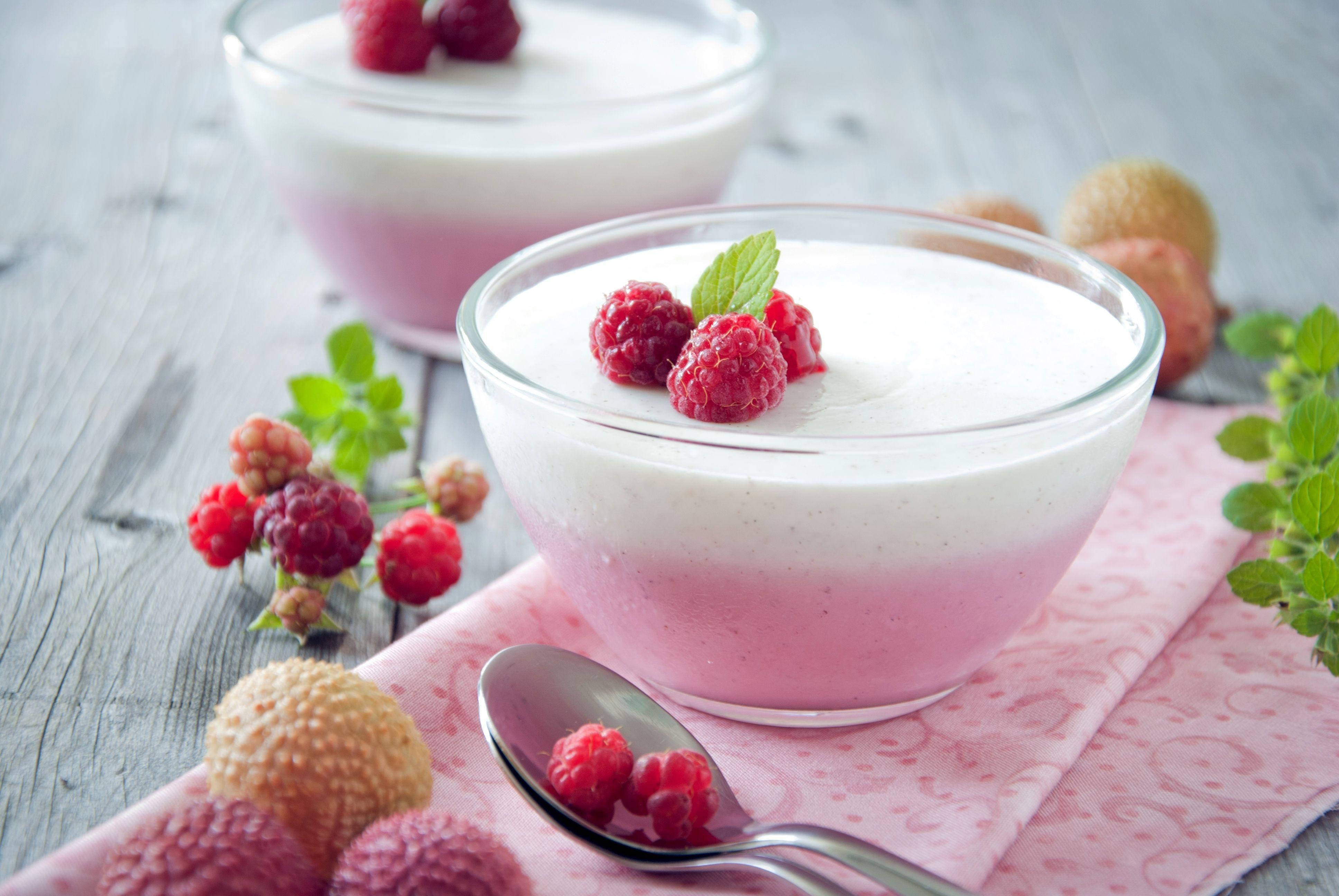 Raspberry Bavarois Desserts, creamy pink and white layered yogurt, fresh raspberries, 4K Desktop Wallpaper