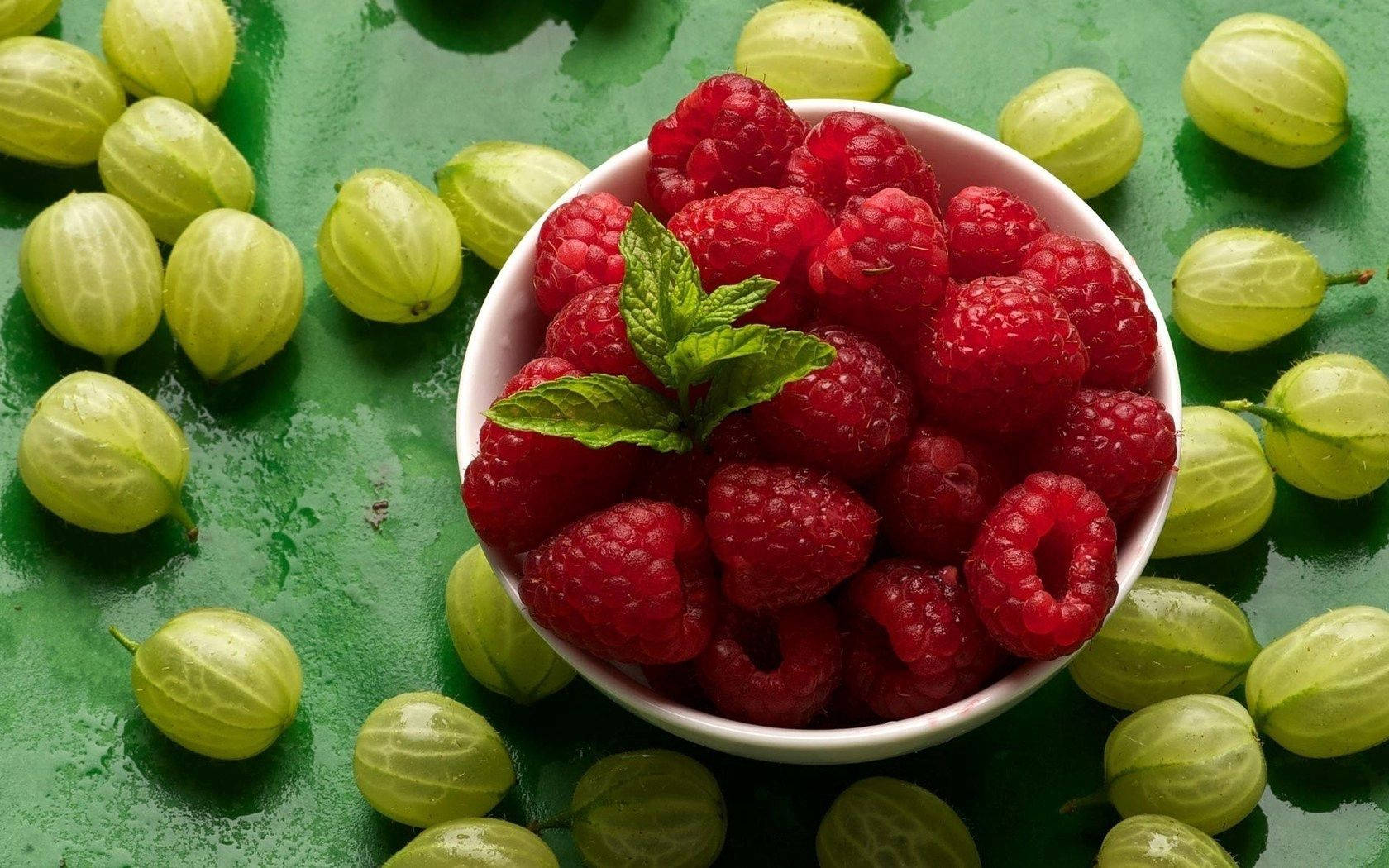 white bowl, vibrant red raspberries, fresh mint, HD Desktop Wallpaper