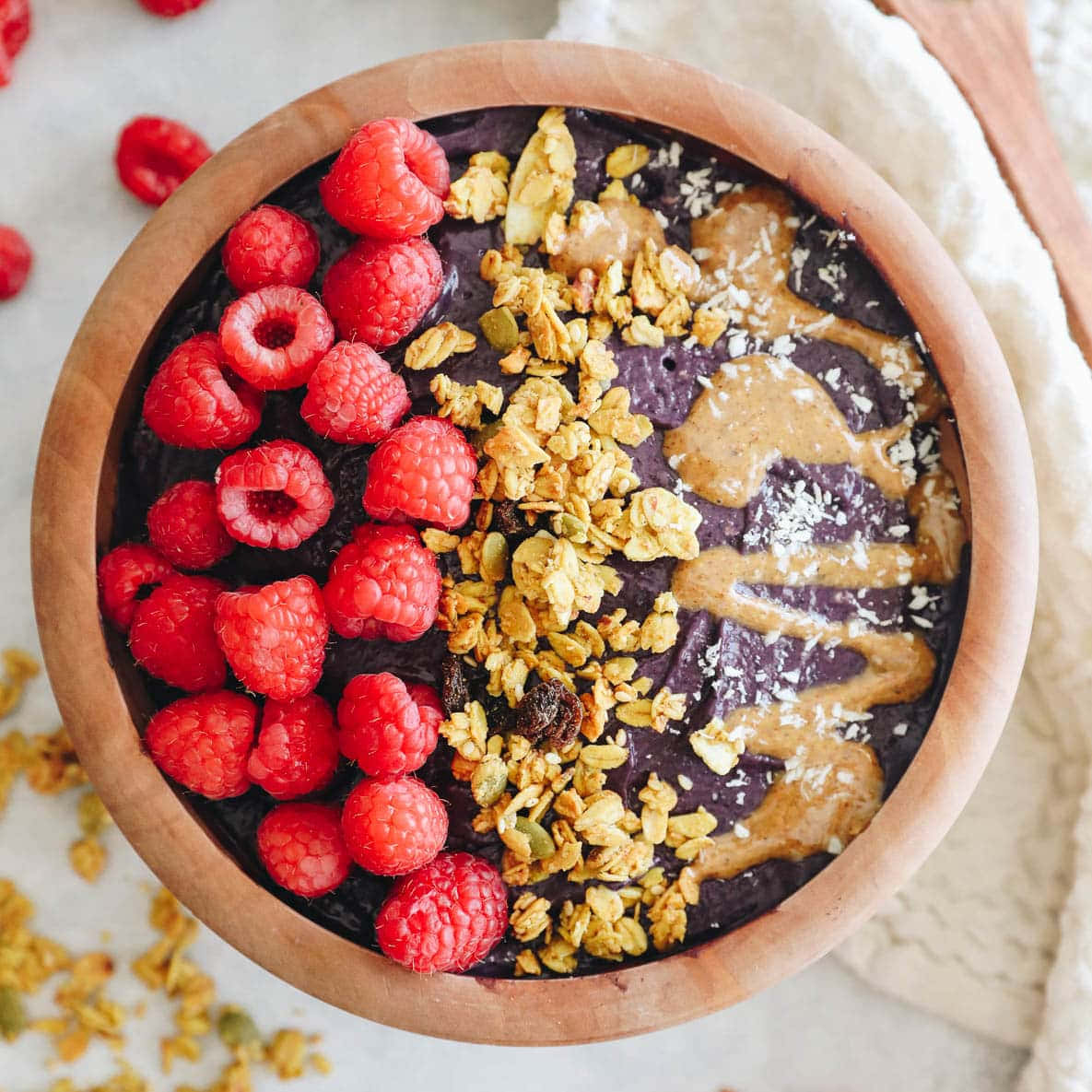 acai bowl, raspberries, granola, SD Desktop Wallpaper