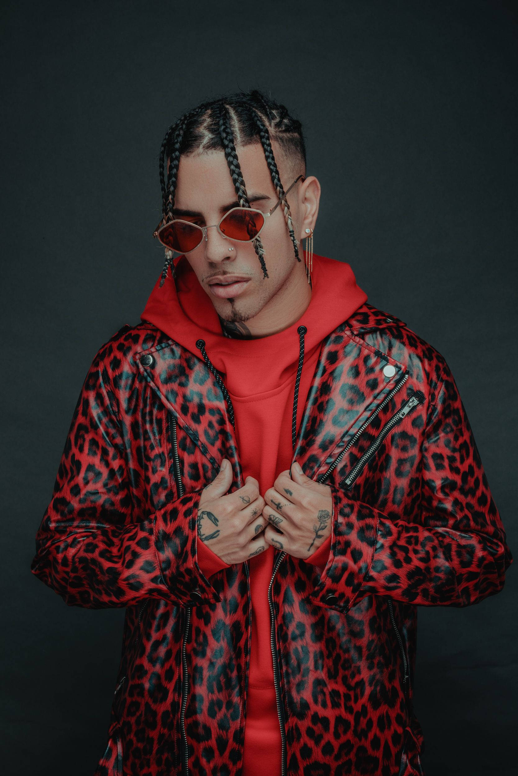 Rauw Alejandro, red leather jacket, leopard-print jacket, Full HD Phone Wallpaper