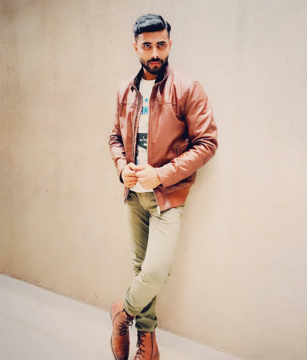Ravindra Jadeja, brown leather jacket, boots, SD Phone Wallpaper