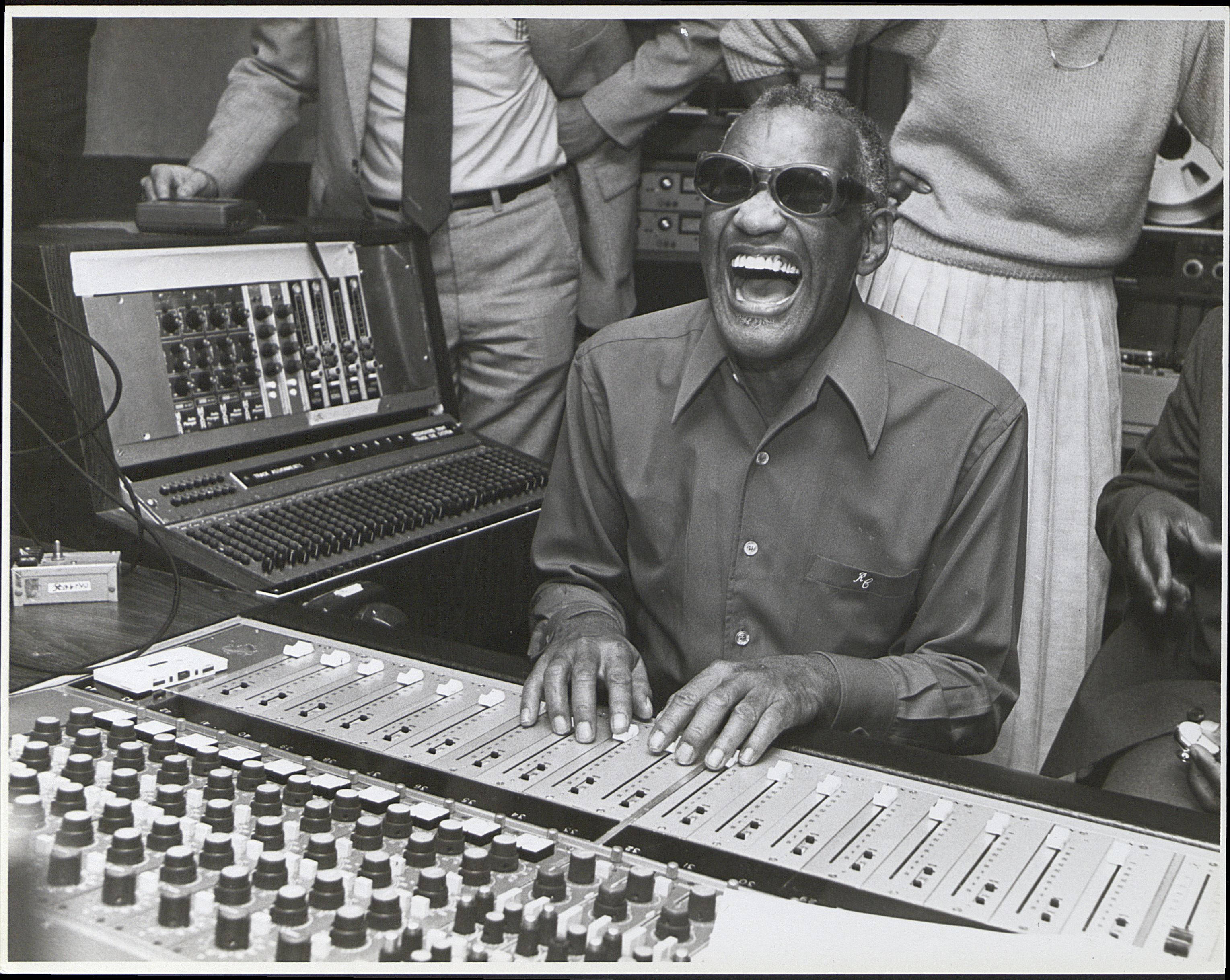 Ray Charles, vintage audio mixing console, studio, 2K Desktop Wallpaper